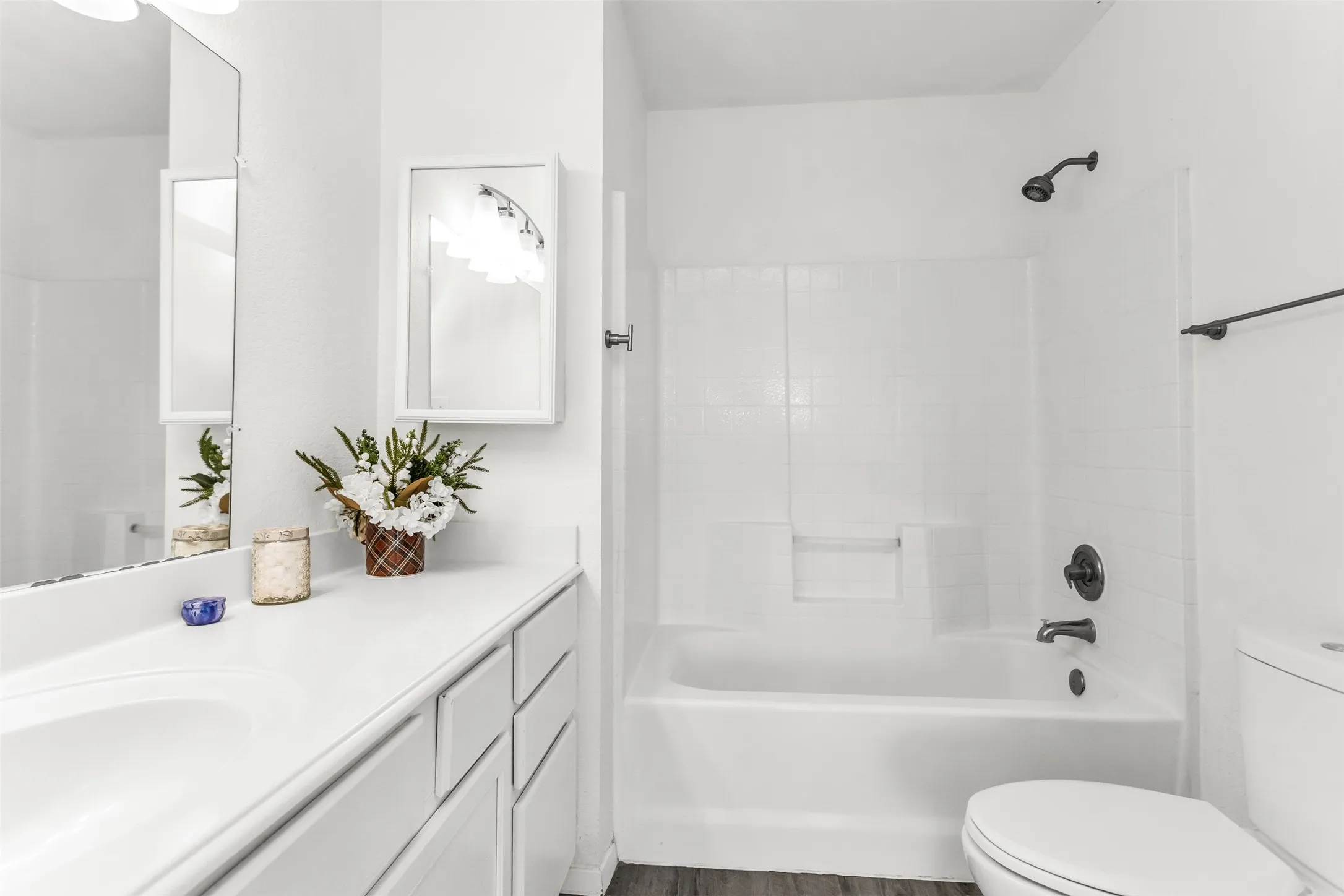 Single Family Residence For Sale in Collin County , 417 Joyce Way, Mc Kinney, Texas 75069, 3 Bedroom, 2 Bathroom, 2 Garage spaces, 1,364 Sqft, built in 2006, mls#21407558, Real Estate Agent in Mc Kinney, Homes For Sale in Collin county, Homes For Sale in Mc Kinney, Realtor in Mc Kinney Texas, Real Estate Brokerage Independent Realty Texas, Luminita Cordes Realtor