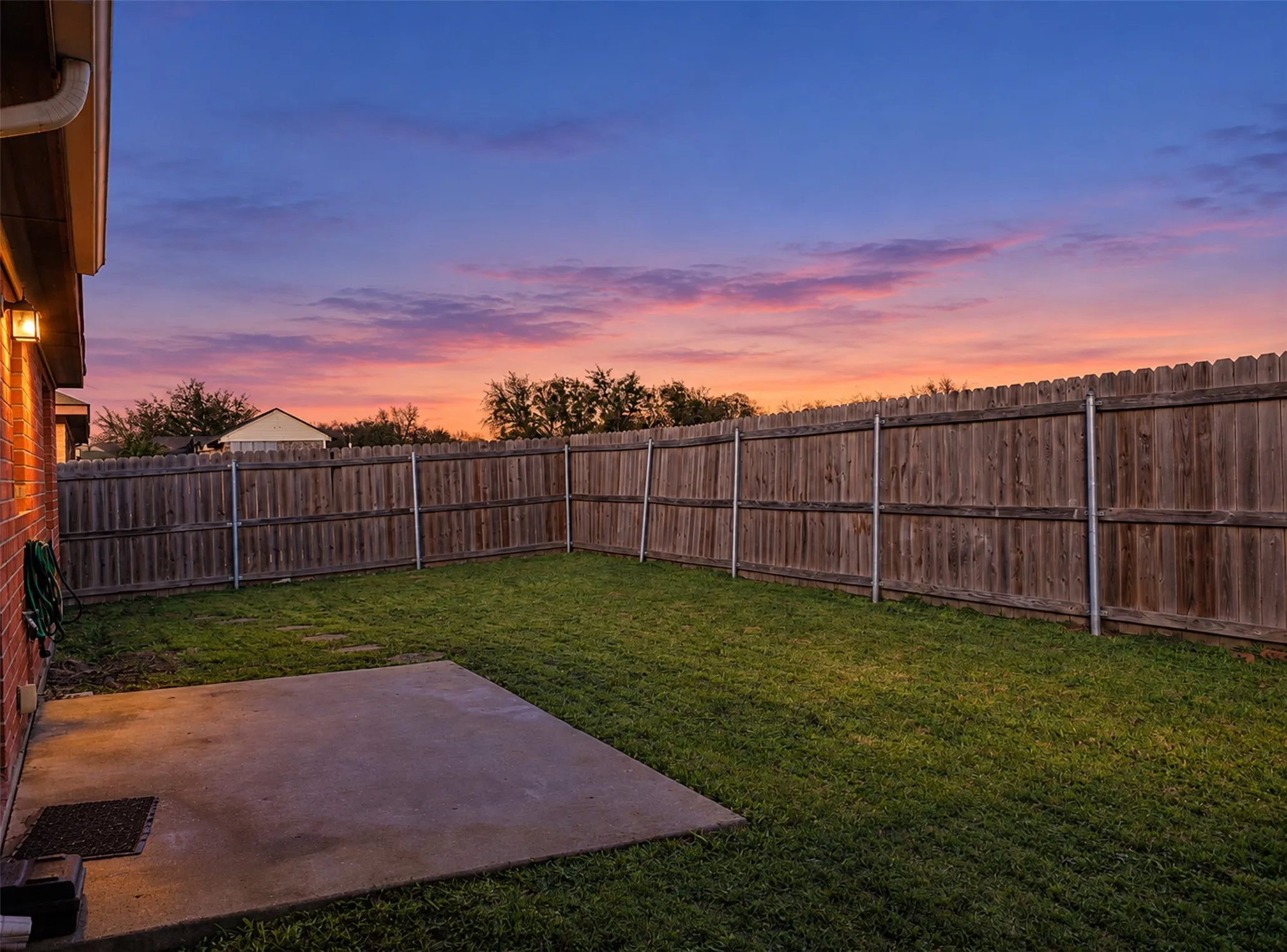 Single Family Residence For Sale in Collin County , 417 Joyce Way, Mc Kinney, Texas 75069, 3 Bedroom, 2 Bathroom, 2 Garage spaces, 1,364 Sqft, built in 2006, mls#21407558, Real Estate Agent in Mc Kinney, Homes For Sale in Collin county, Homes For Sale in Mc Kinney, Realtor in Mc Kinney Texas, Real Estate Brokerage Independent Realty Texas, Luminita Cordes Realtor