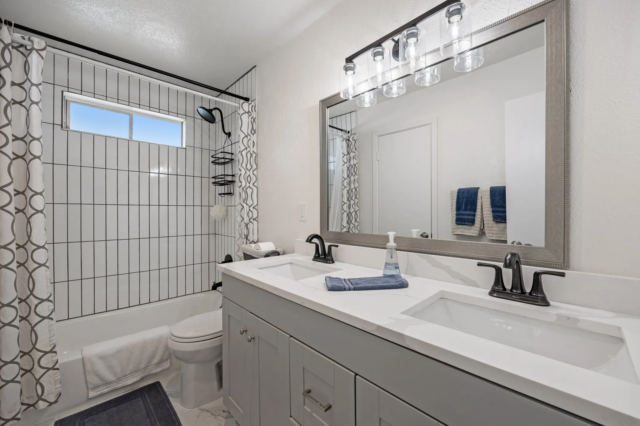 Single Family Residence For Sale in Dallas County , 5235 Dazzle Drive, Dallas, Texas 75232, 3 Bedroom, 2 Bathroom, 2 Garage spaces, 1,516 Sqft, built in 1963, mls#21406488, Real Estate Agent in Dallas, Homes For Sale in Dallas county, Homes For Sale in Dallas, Realtor in Dallas Texas, Real Estate Brokerage Independent Realty Texas, Luminita Cordes Realtor