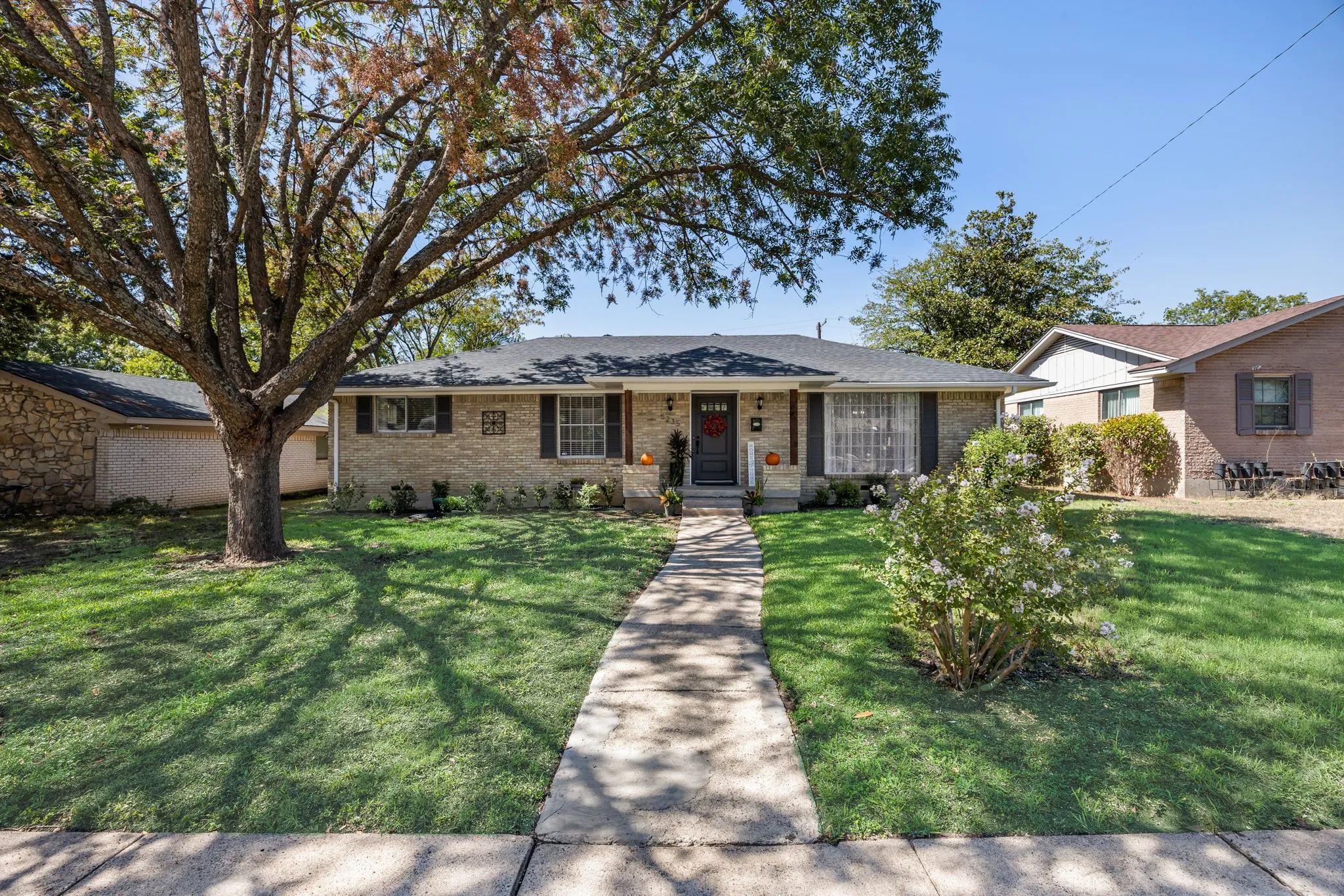 Single Family Residence For Sale in Dallas County , 5235 Dazzle Drive, Dallas, Texas 75232, 3 Bedroom, 2 Bathroom, 2 Garage spaces, 1,516 Sqft, built in 1963, mls#21406488, Real Estate Agent in Dallas, Homes For Sale in Dallas county, Homes For Sale in Dallas, Realtor in Dallas Texas, Real Estate Brokerage Independent Realty Texas, Luminita Cordes Realtor
