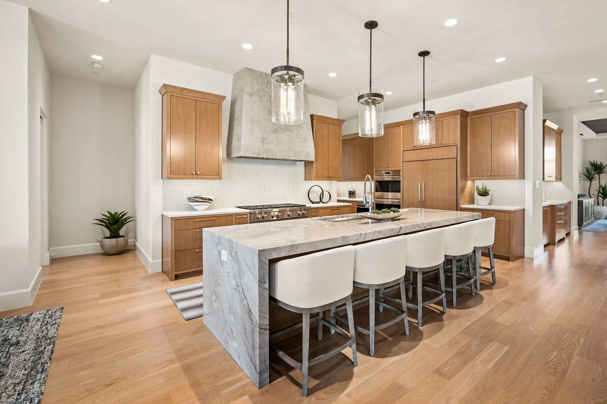Single Family Residence For Sale in Denton County , 4404 Saddleback Lane, Southlake, Texas 76092, 5 Bedroom, 6 Bathroom, 4 Garage spaces, 7,172 Sqft, built in 2020, mls#21407115, Real Estate Agent in Southlake, Homes For Sale in Denton county, Homes For Sale in Southlake, Realtor in Southlake Texas, Real Estate Brokerage Independent Realty Texas, Luminita Cordes Realtor