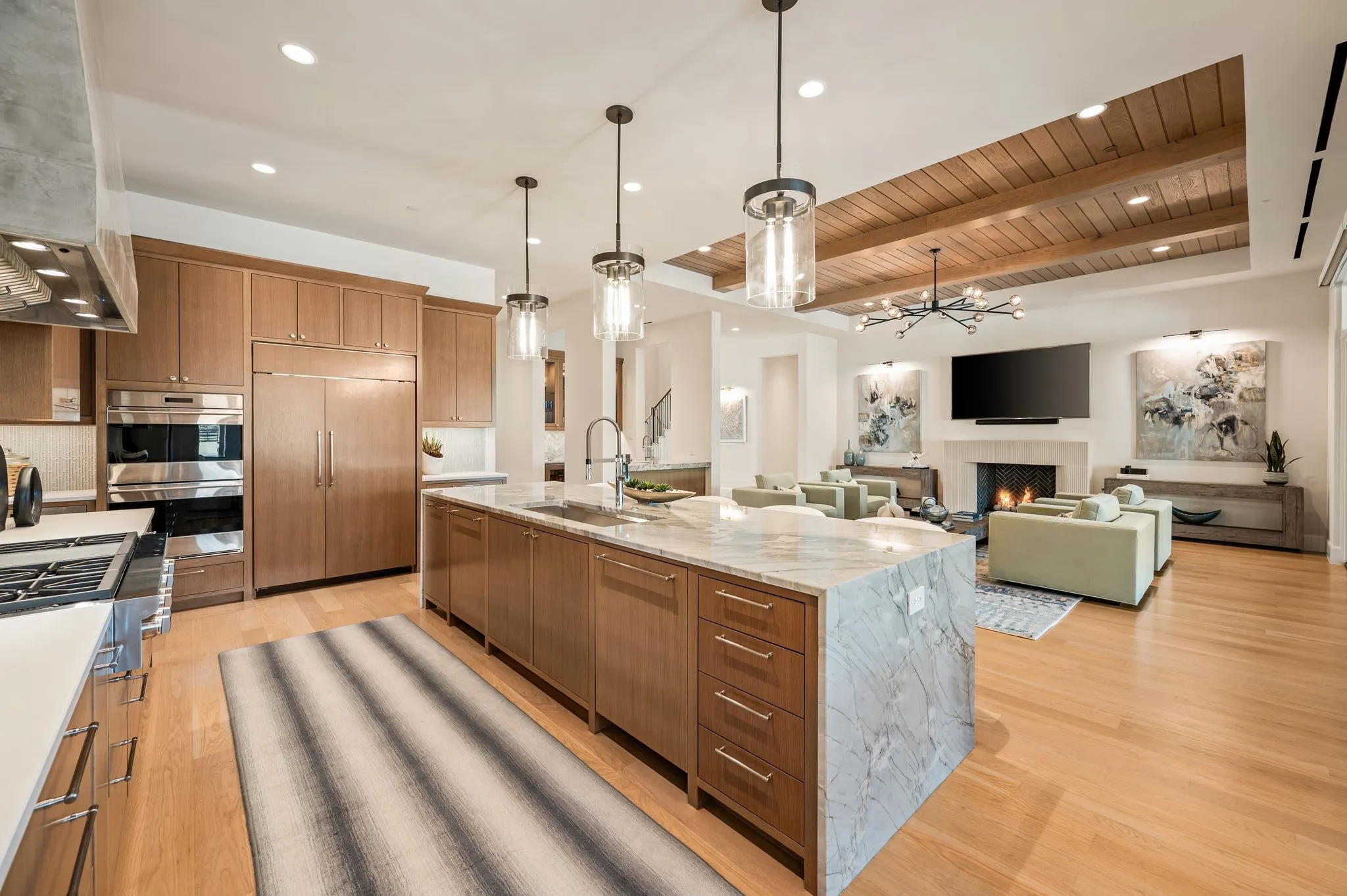 Single Family Residence For Sale in Denton County , 4404 Saddleback Lane, Southlake, Texas 76092, 5 Bedroom, 6 Bathroom, 4 Garage spaces, 7,172 Sqft, built in 2020, mls#21407115, Real Estate Agent in Southlake, Homes For Sale in Denton county, Homes For Sale in Southlake, Realtor in Southlake Texas, Real Estate Brokerage Independent Realty Texas, Luminita Cordes Realtor