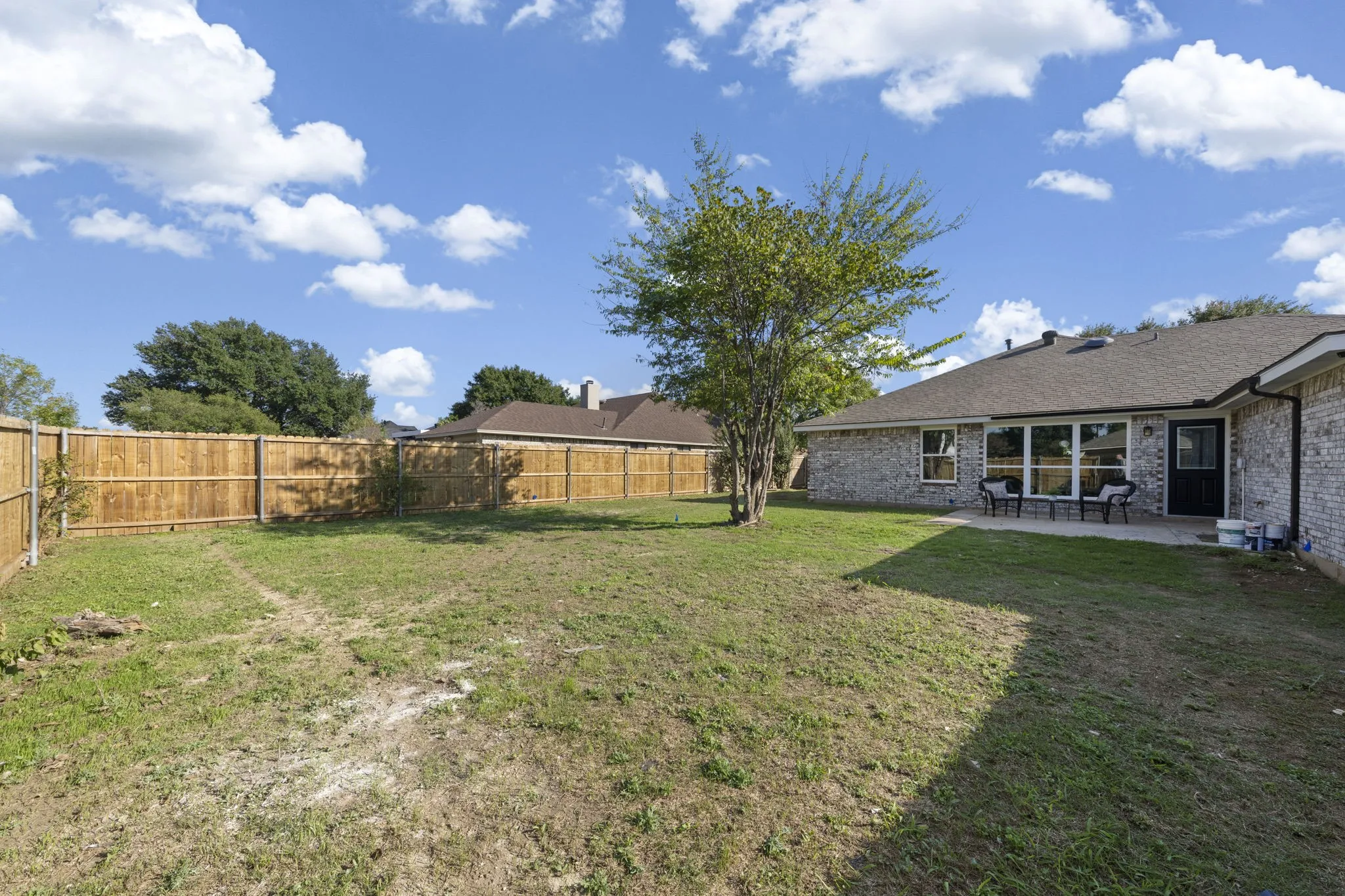 Single Family Residence For Sale in Dallas County , 920 Worthington Drive, De Soto, Texas 75115, 3 Bedroom, 2 Bathroom, 2 Garage spaces, 1,782 Sqft, built in 1989, mls#21407064, Real Estate Agent in De Soto, Homes For Sale in Dallas county, Homes For Sale in De Soto, Realtor in De Soto Texas, Real Estate Brokerage Independent Realty Texas, Luminita Cordes Realtor