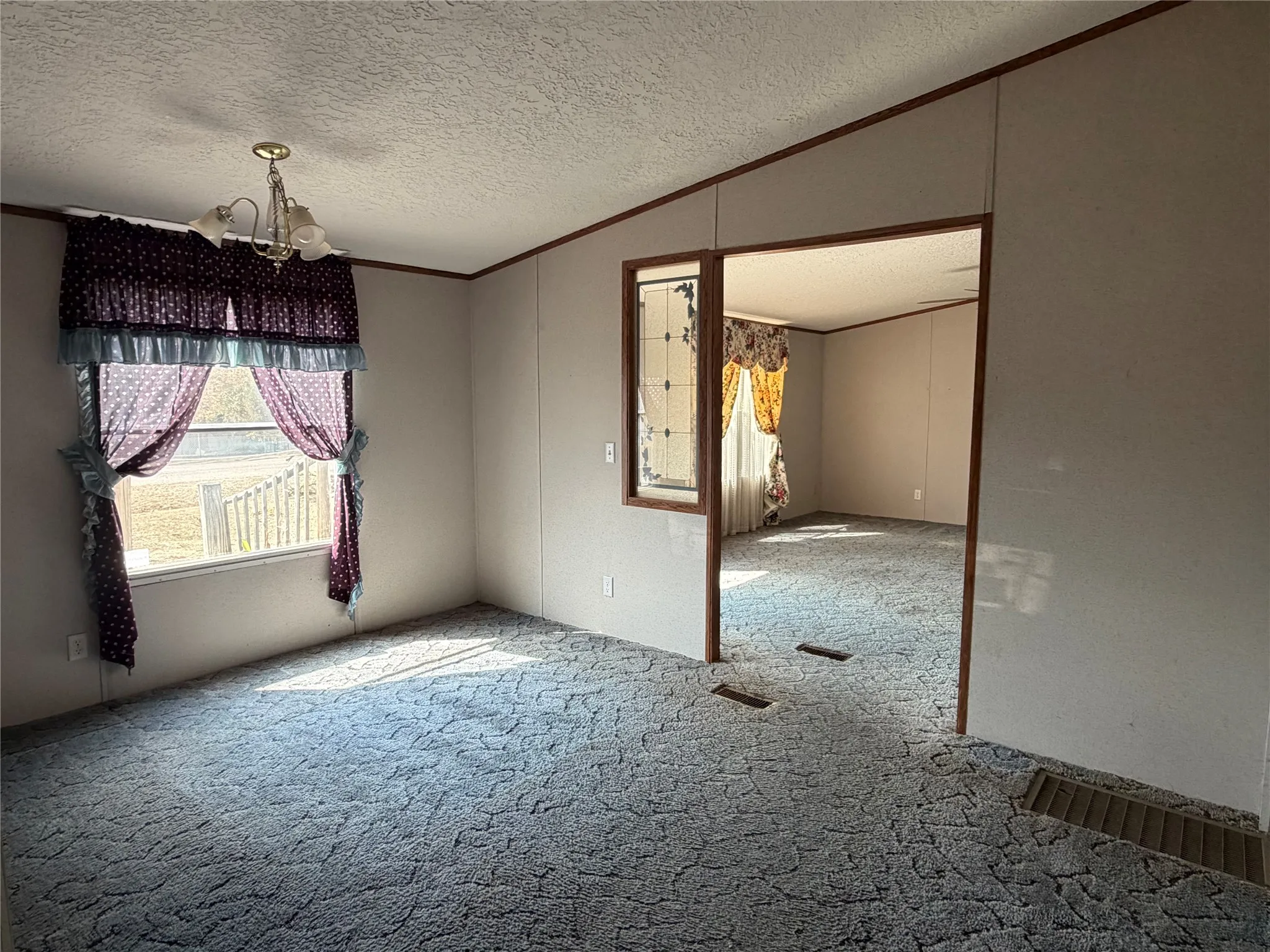 Mobile Home For Sale in Johnson County , 8453 County Road 1206, Rio Vista, Texas 76093, 3 Bedroom, 2 Bathroom, Garage spaces, 1,728 Sqft, built in 1992, mls#21396327, Real Estate Agent in Rio Vista, Homes For Sale in Johnson county, Homes For Sale in Rio Vista, Realtor in Rio Vista Texas, Real Estate Brokerage Independent Realty Texas, Luminita Cordes Realtor
