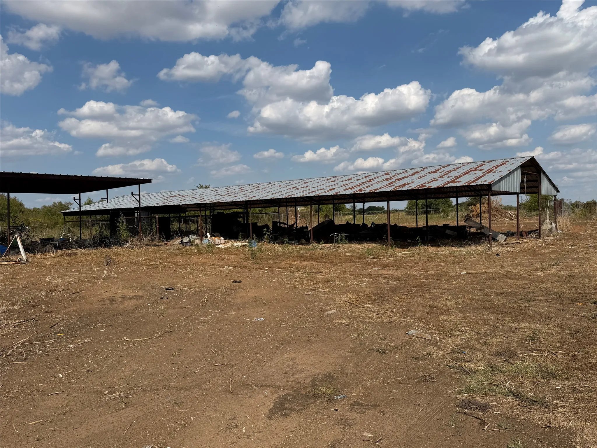 Mobile Home For Sale in Johnson County , 8453 County Road 1206, Rio Vista, Texas 76093, 3 Bedroom, 2 Bathroom, Garage spaces, 1,728 Sqft, built in 1992, mls#21396327, Real Estate Agent in Rio Vista, Homes For Sale in Johnson county, Homes For Sale in Rio Vista, Realtor in Rio Vista Texas, Real Estate Brokerage Independent Realty Texas, Luminita Cordes Realtor