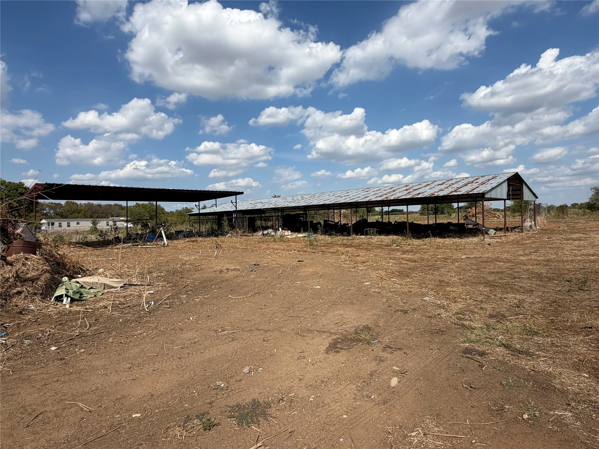 Mobile Home For Sale in Johnson County , 8453 County Road 1206, Rio Vista, Texas 76093, 3 Bedroom, 2 Bathroom, Garage spaces, 1,728 Sqft, built in 1992, mls#21396327, Real Estate Agent in Rio Vista, Homes For Sale in Johnson county, Homes For Sale in Rio Vista, Realtor in Rio Vista Texas, Real Estate Brokerage Independent Realty Texas, Luminita Cordes Realtor