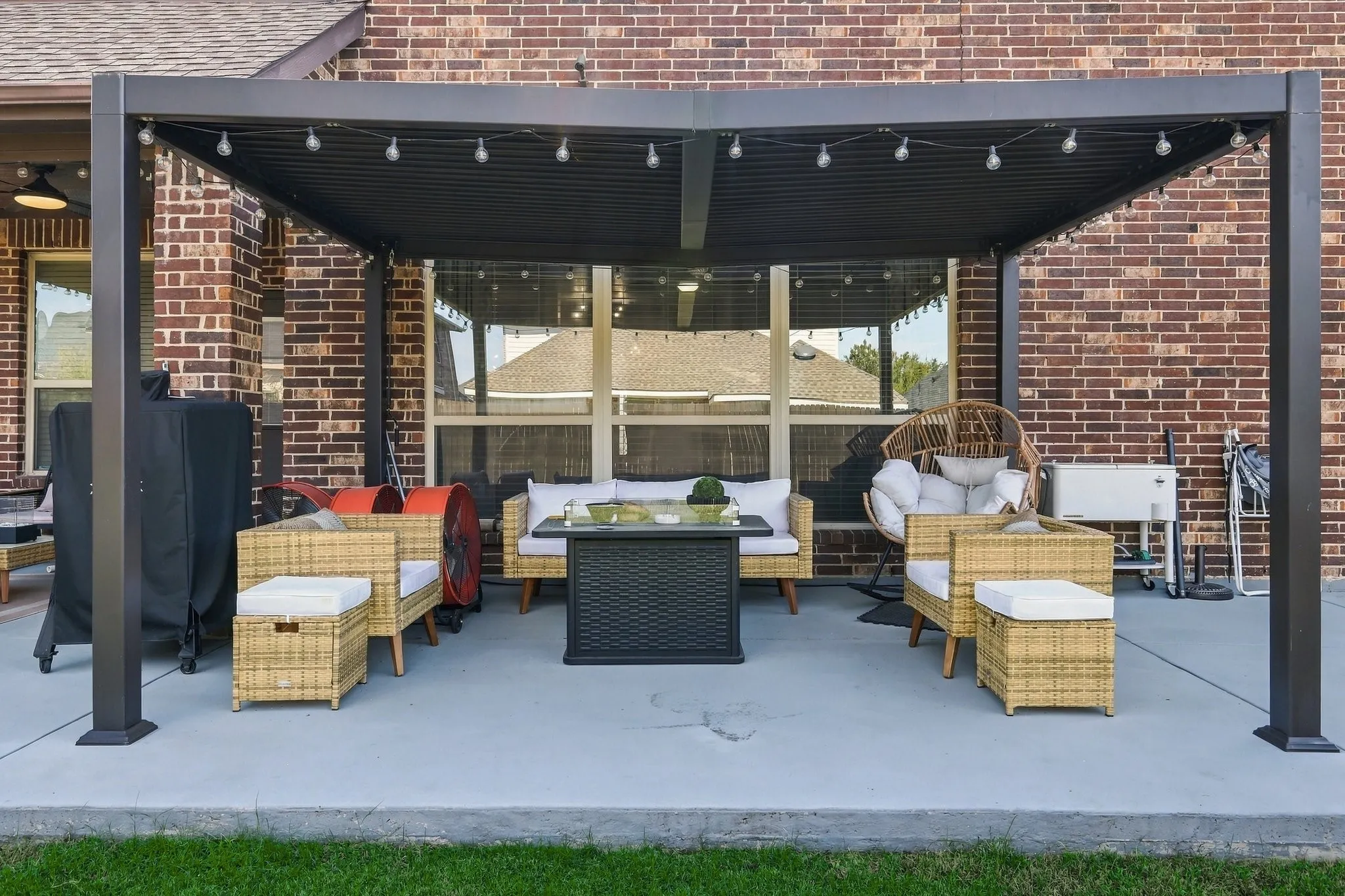 Single Family Residence For Sale in Denton County , 1721 Whistler Drive, Little Elm, Texas 75068, 4 Bedroom, 3 Bathroom, 2 Garage spaces, 3,027 Sqft, built in 2016, mls#21408572, Real Estate Agent in Little Elm, Homes For Sale in Denton county, Homes For Sale in Little Elm, Realtor in Little Elm Texas, Real Estate Brokerage Independent Realty Texas, Luminita Cordes Realtor