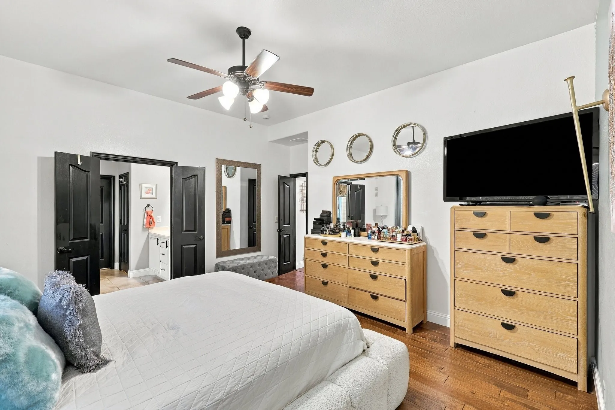 Single Family Residence For Sale in Denton County , 1721 Whistler Drive, Little Elm, Texas 75068, 4 Bedroom, 3 Bathroom, 2 Garage spaces, 3,027 Sqft, built in 2016, mls#21408572, Real Estate Agent in Little Elm, Homes For Sale in Denton county, Homes For Sale in Little Elm, Realtor in Little Elm Texas, Real Estate Brokerage Independent Realty Texas, Luminita Cordes Realtor