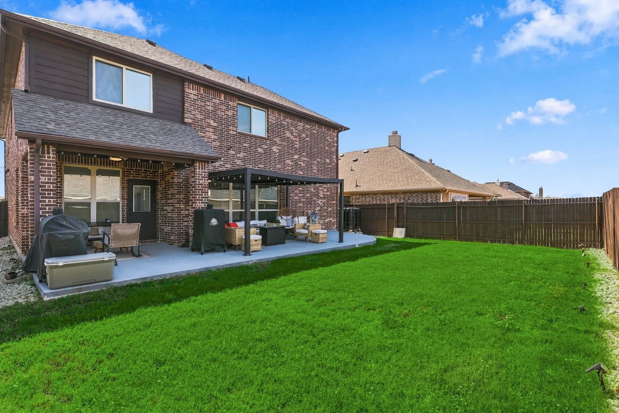 Single Family Residence For Sale in Denton County , 1721 Whistler Drive, Little Elm, Texas 75068, 4 Bedroom, 3 Bathroom, 2 Garage spaces, 3,027 Sqft, built in 2016, mls#21408572, Real Estate Agent in Little Elm, Homes For Sale in Denton county, Homes For Sale in Little Elm, Realtor in Little Elm Texas, Real Estate Brokerage Independent Realty Texas, Luminita Cordes Realtor