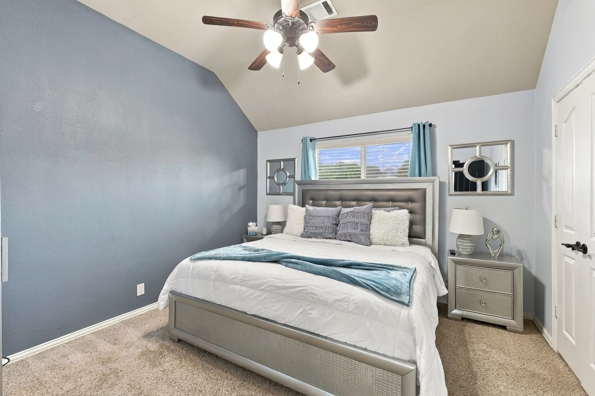 Single Family Residence For Sale in Denton County , 1721 Whistler Drive, Little Elm, Texas 75068, 4 Bedroom, 3 Bathroom, 2 Garage spaces, 3,027 Sqft, built in 2016, mls#21408572, Real Estate Agent in Little Elm, Homes For Sale in Denton county, Homes For Sale in Little Elm, Realtor in Little Elm Texas, Real Estate Brokerage Independent Realty Texas, Luminita Cordes Realtor