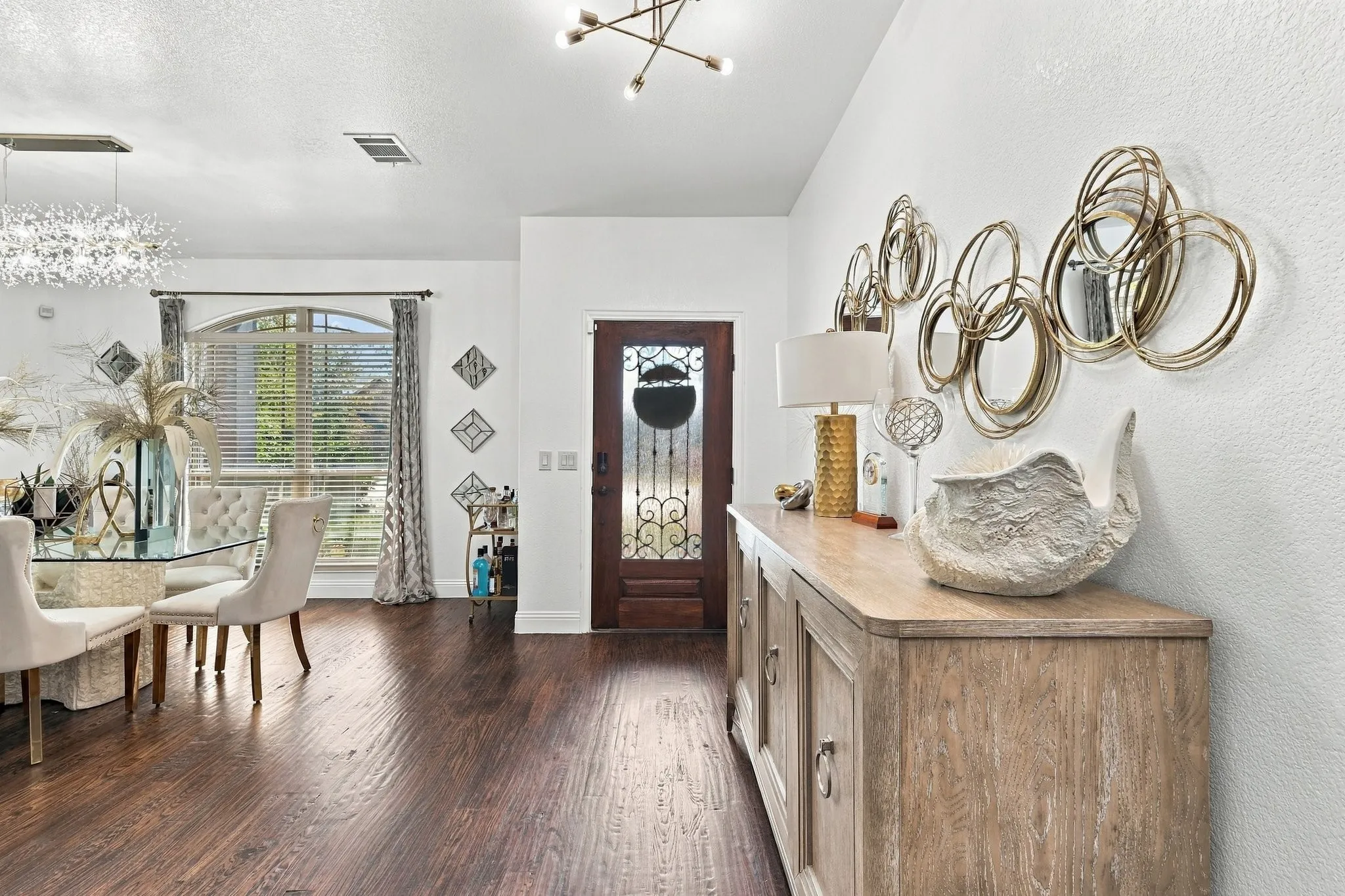 Single Family Residence For Sale in Denton County , 1721 Whistler Drive, Little Elm, Texas 75068, 4 Bedroom, 3 Bathroom, 2 Garage spaces, 3,027 Sqft, built in 2016, mls#21408572, Real Estate Agent in Little Elm, Homes For Sale in Denton county, Homes For Sale in Little Elm, Realtor in Little Elm Texas, Real Estate Brokerage Independent Realty Texas, Luminita Cordes Realtor