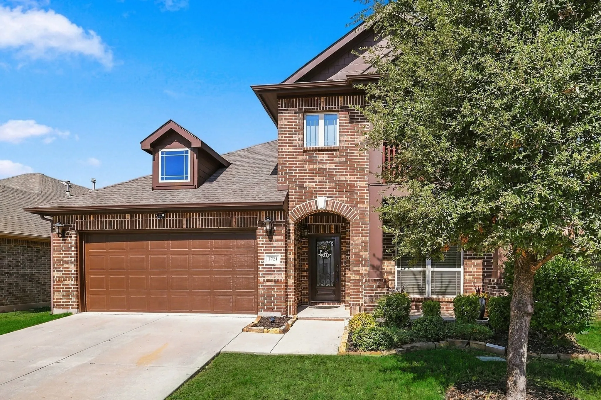 Single Family Residence For Sale in Denton County , 1721 Whistler Drive, Little Elm, Texas 75068, 4 Bedroom, 3 Bathroom, 2 Garage spaces, 3,027 Sqft, built in 2016, mls#21408572, Real Estate Agent in Little Elm, Homes For Sale in Denton county, Homes For Sale in Little Elm, Realtor in Little Elm Texas, Real Estate Brokerage Independent Realty Texas, Luminita Cordes Realtor