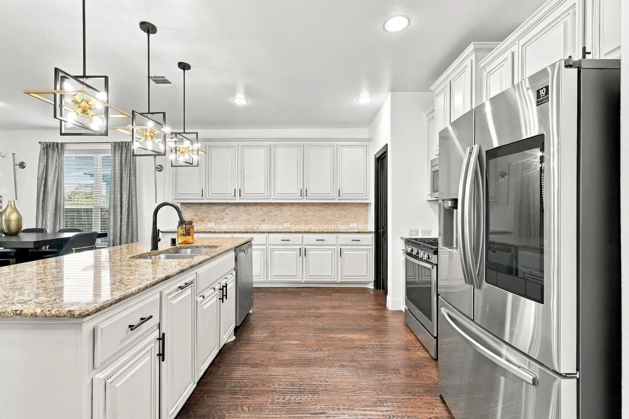 Single Family Residence For Sale in Denton County , 1721 Whistler Drive, Little Elm, Texas 75068, 4 Bedroom, 3 Bathroom, 2 Garage spaces, 3,027 Sqft, built in 2016, mls#21408572, Real Estate Agent in Little Elm, Homes For Sale in Denton county, Homes For Sale in Little Elm, Realtor in Little Elm Texas, Real Estate Brokerage Independent Realty Texas, Luminita Cordes Realtor