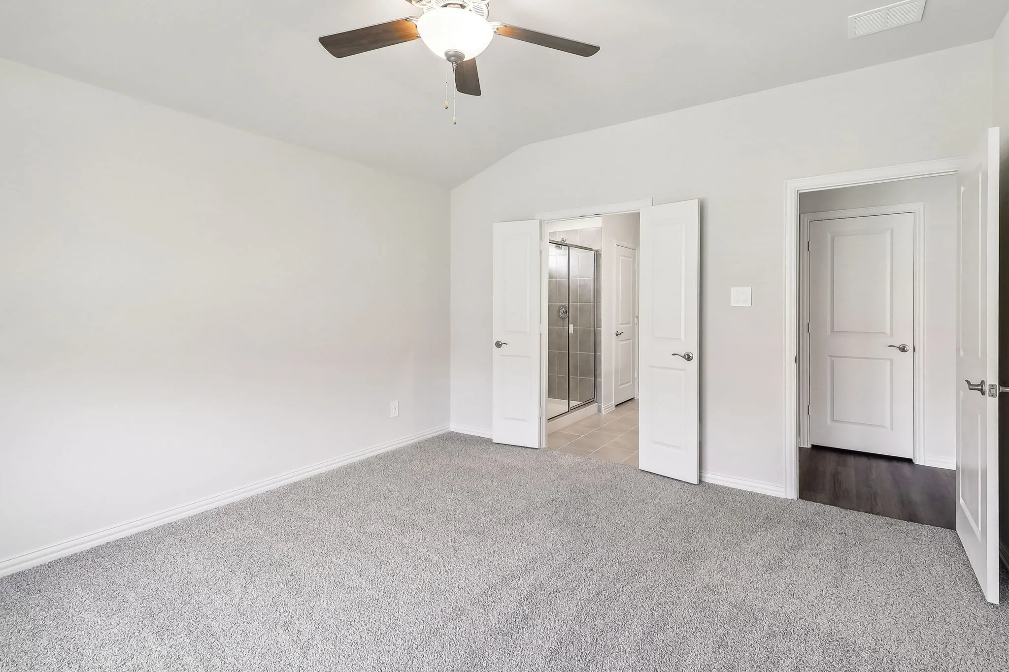 Single Family Residence For Rent in Grayson County , 2124 Gustavus Drive, Sherman, Texas 75092, 3 Bedroom, 2 Bathroom, 2 Garage spaces, 1,659 Sqft, built in 2024, mls#21407757, Real Estate Agent in Sherman, Homes For Rent in Grayson county, Homes For Rent in Sherman, Realtor in Sherman Texas, Real Estate Brokerage Independent Realty Texas, Luminita Cordes Realtor