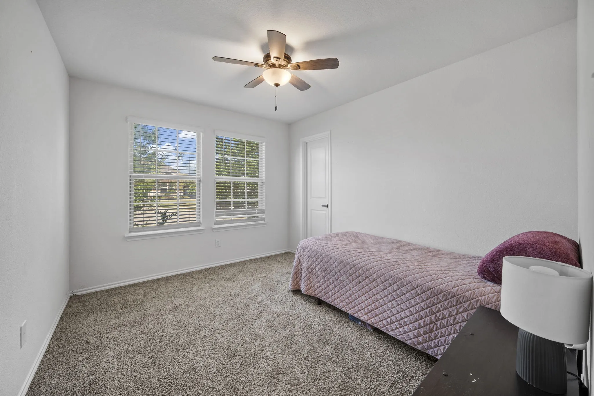 Single Family Residence For Sale in Ellis County , 216 Churchill Court, Waxahachie, Texas 75165, 4 Bedroom, 2 Bathroom, 2 Garage spaces, 1,764 Sqft, built in 2021, mls#21407103, Real Estate Agent in Waxahachie, Homes For Sale in Ellis county, Homes For Sale in Waxahachie, Realtor in Waxahachie Texas, Real Estate Brokerage Independent Realty Texas, Luminita Cordes Realtor