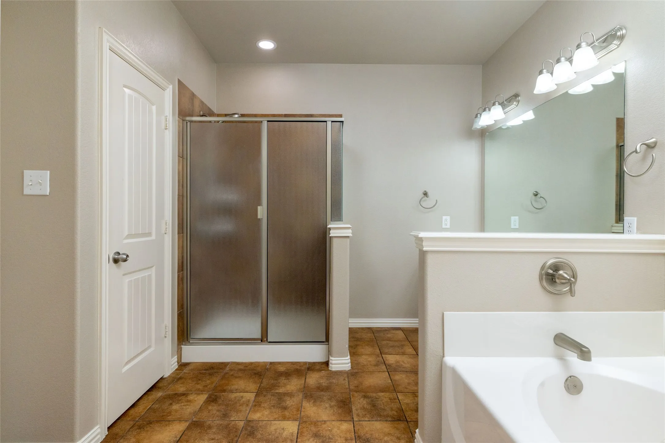 Single Family Residence For Sale in Parker County , 1505 Stetson Drive, Weatherford, Texas 76087, 4 Bedroom, 2 Bathroom, 2 Garage spaces, 1,881 Sqft, built in 2009, mls#21407594, Real Estate Agent in Weatherford, Homes For Sale in Parker county, Homes For Sale in Weatherford, Realtor in Weatherford Texas, Real Estate Brokerage Independent Realty Texas, Luminita Cordes Realtor