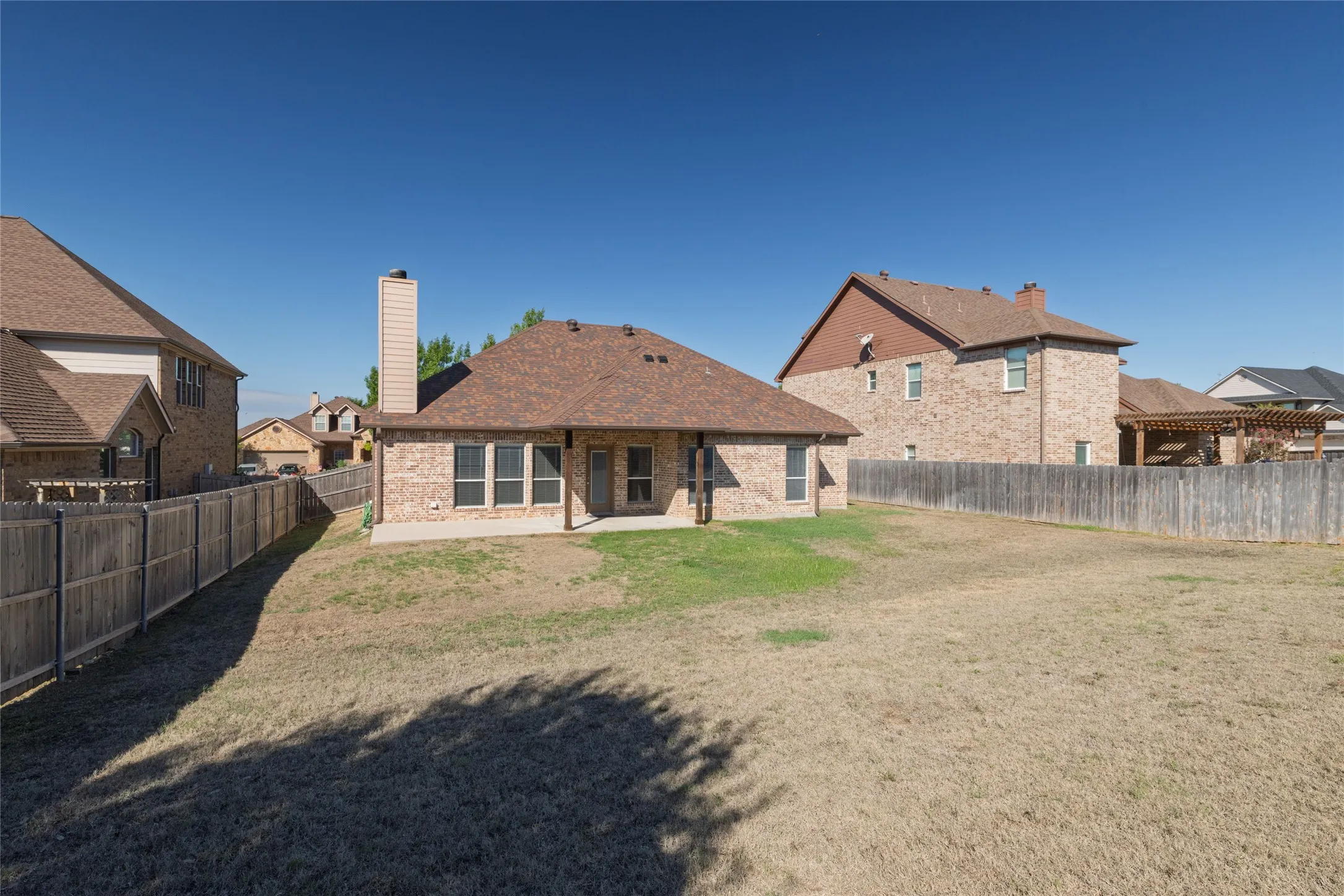 Single Family Residence For Sale in Parker County , 1505 Stetson Drive, Weatherford, Texas 76087, 4 Bedroom, 2 Bathroom, 2 Garage spaces, 1,881 Sqft, built in 2009, mls#21407594, Real Estate Agent in Weatherford, Homes For Sale in Parker county, Homes For Sale in Weatherford, Realtor in Weatherford Texas, Real Estate Brokerage Independent Realty Texas, Luminita Cordes Realtor
