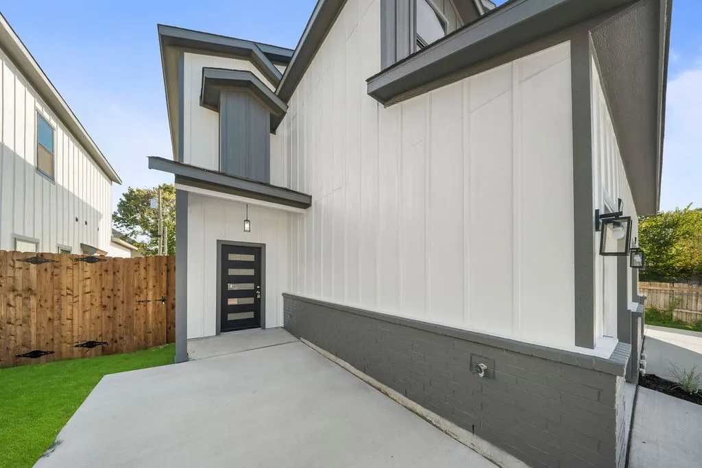 Single Family Residence For Sale in Tarrant County , 1630 Bessie Street, Fort Worth, Texas 76104, 4 Bedroom, 3 Bathroom, 1 Garage spaces, 1,688 Sqft, built in 2026, mls#21408452, Real Estate Agent in Fort Worth, Homes For Sale in Tarrant county, Homes For Sale in Fort Worth, Realtor in Fort Worth Texas, Real Estate Brokerage Independent Realty Texas, Luminita Cordes Realtor