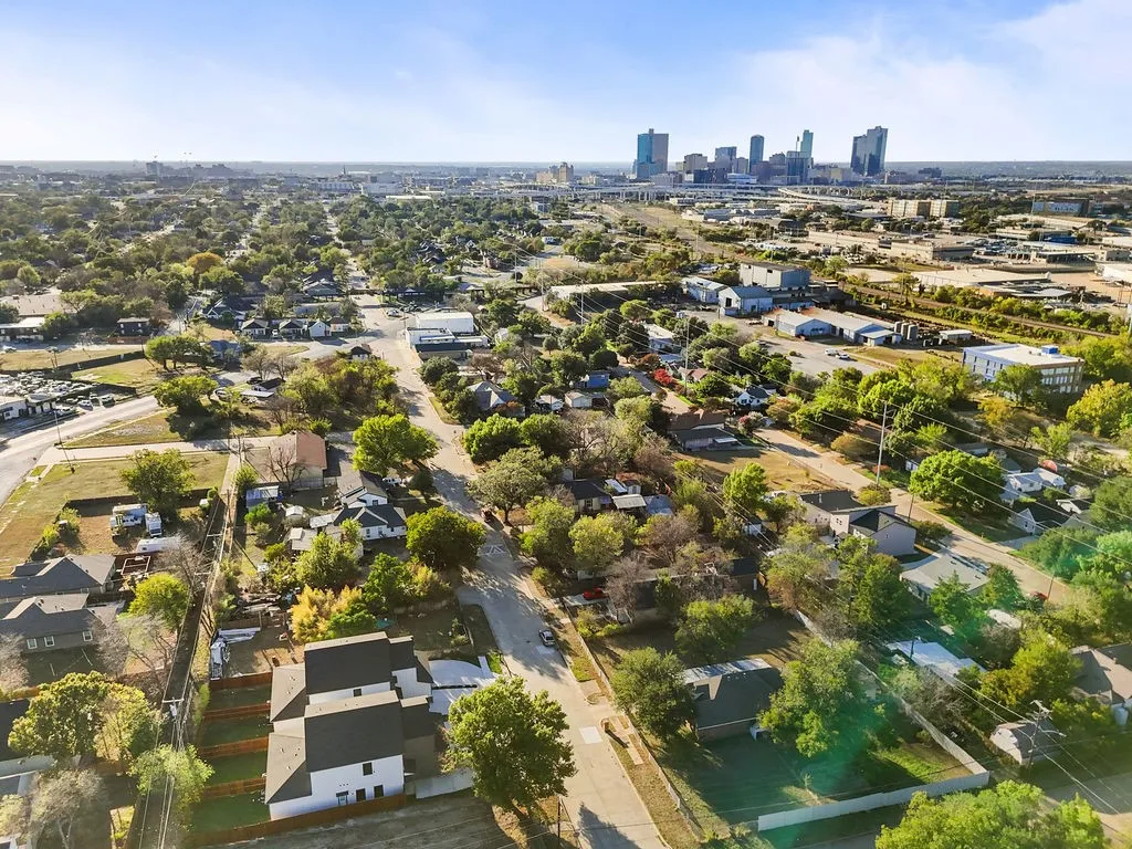 Single Family Residence For Sale in Tarrant County , 1630 Bessie Street, Fort Worth, Texas 76104, 4 Bedroom, 3 Bathroom, 1 Garage spaces, 1,688 Sqft, built in 2026, mls#21408452, Real Estate Agent in Fort Worth, Homes For Sale in Tarrant county, Homes For Sale in Fort Worth, Realtor in Fort Worth Texas, Real Estate Brokerage Independent Realty Texas, Luminita Cordes Realtor