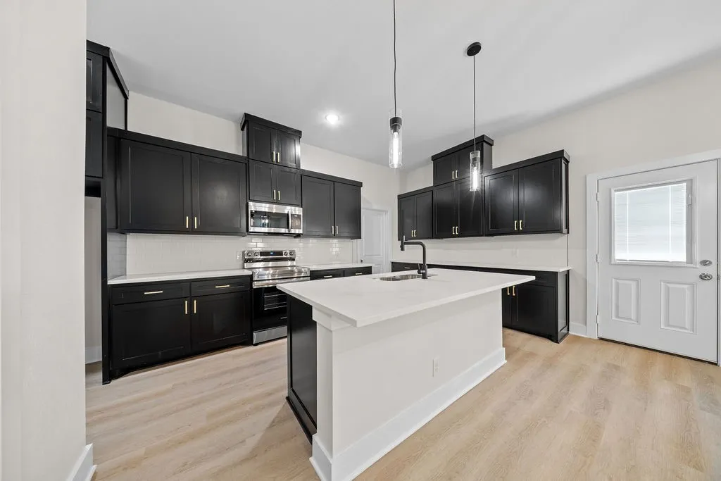 Single Family Residence For Sale in Tarrant County , 1628 Bessie Street, Fort Worth, Texas 76104, 4 Bedroom, 3 Bathroom, 1 Garage spaces, 1,688 Sqft, built in 2026, mls#21408449, Real Estate Agent in Fort Worth, Homes For Sale in Tarrant county, Homes For Sale in Fort Worth, Realtor in Fort Worth Texas, Real Estate Brokerage Independent Realty Texas, Luminita Cordes Realtor