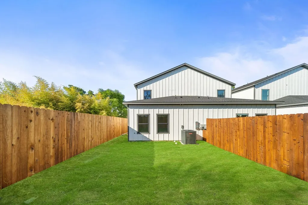 Single Family Residence For Sale in Tarrant County , 1628 Bessie Street, Fort Worth, Texas 76104, 4 Bedroom, 3 Bathroom, 1 Garage spaces, 1,688 Sqft, built in 2026, mls#21408449, Real Estate Agent in Fort Worth, Homes For Sale in Tarrant county, Homes For Sale in Fort Worth, Realtor in Fort Worth Texas, Real Estate Brokerage Independent Realty Texas, Luminita Cordes Realtor