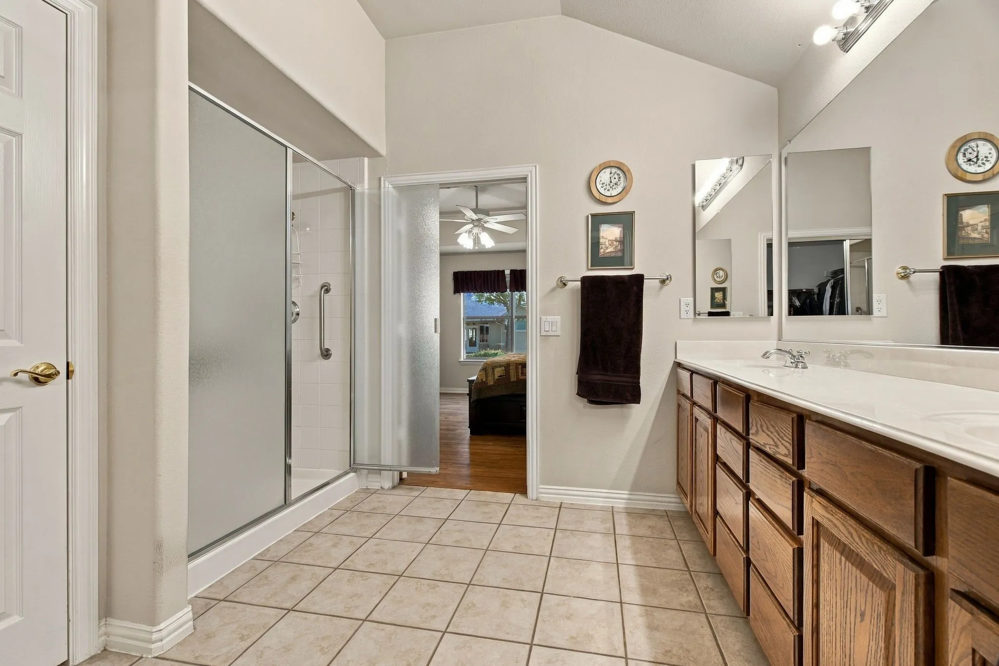 Single Family Residence For Sale in Denton County , 10409 Murray S Johnson Street, Denton, Texas 76207, 2 Bedroom, 3 Bathroom, 2 Garage spaces, 1,915 Sqft, built in 2003, mls#21404121, Real Estate Agent in Denton, Homes For Sale in Denton county, Homes For Sale in Denton, Realtor in Denton Texas, Real Estate Brokerage Independent Realty Texas, Luminita Cordes Realtor