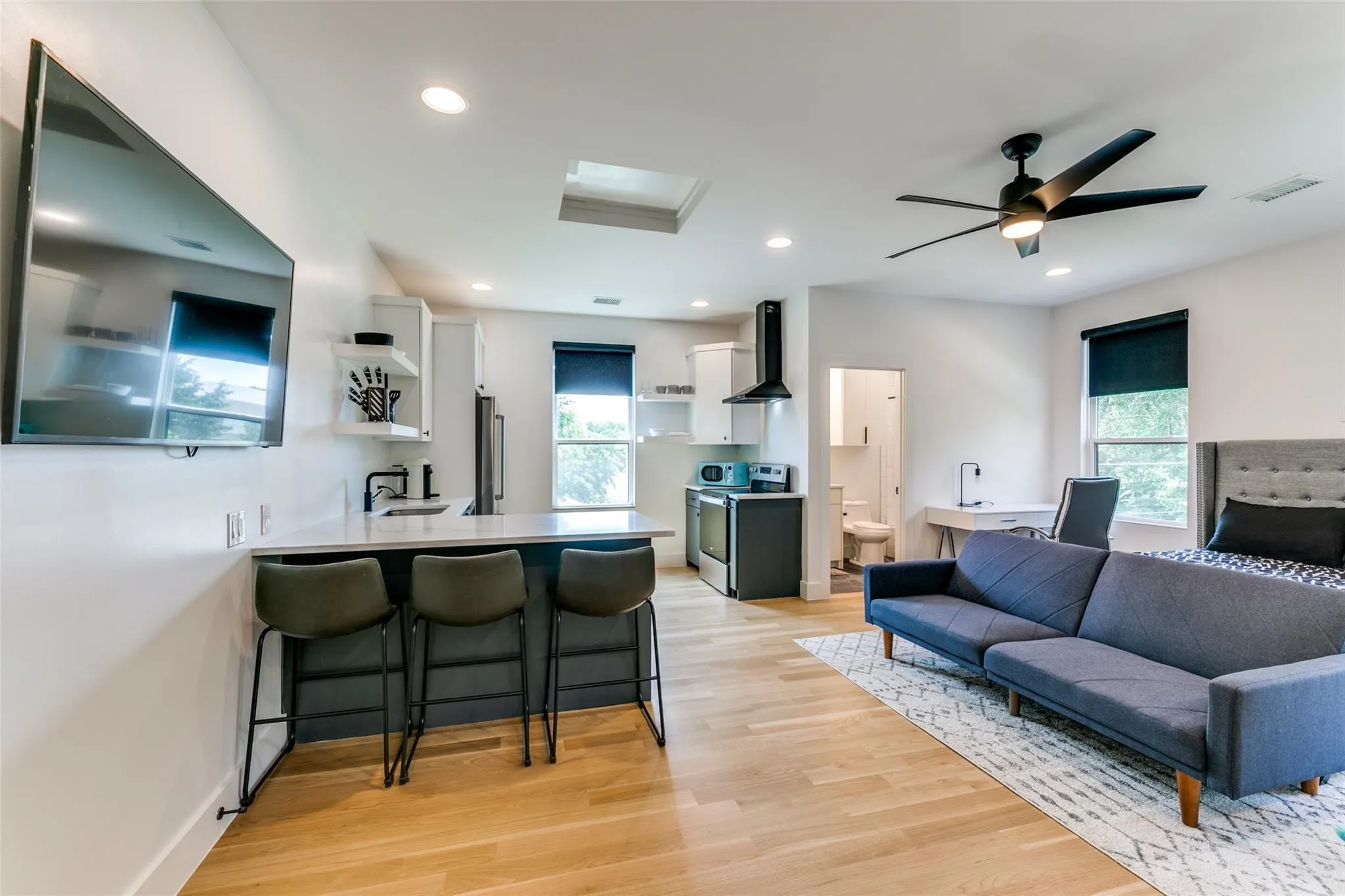 Additional photo of guest quarters