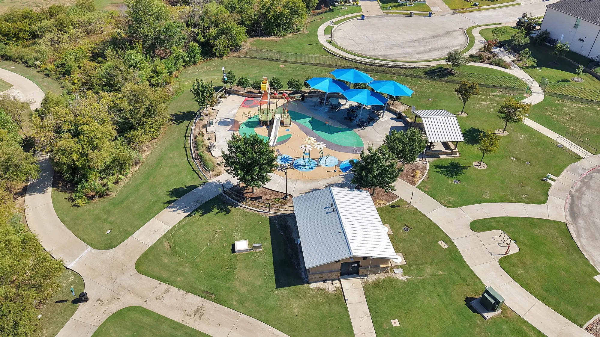 Single Family Residence For Sale in Denton County , 2425 Muirfield Drive, Little Elm, Texas 75036, 4 Bedroom, 4 Bathroom, 2 Garage spaces, 2,704 Sqft, built in 2021, mls#21408731, Real Estate Agent in Little Elm, Homes For Sale in Denton county, Homes For Sale in Little Elm, Realtor in Little Elm Texas, Real Estate Brokerage Independent Realty Texas, Luminita Cordes Realtor
