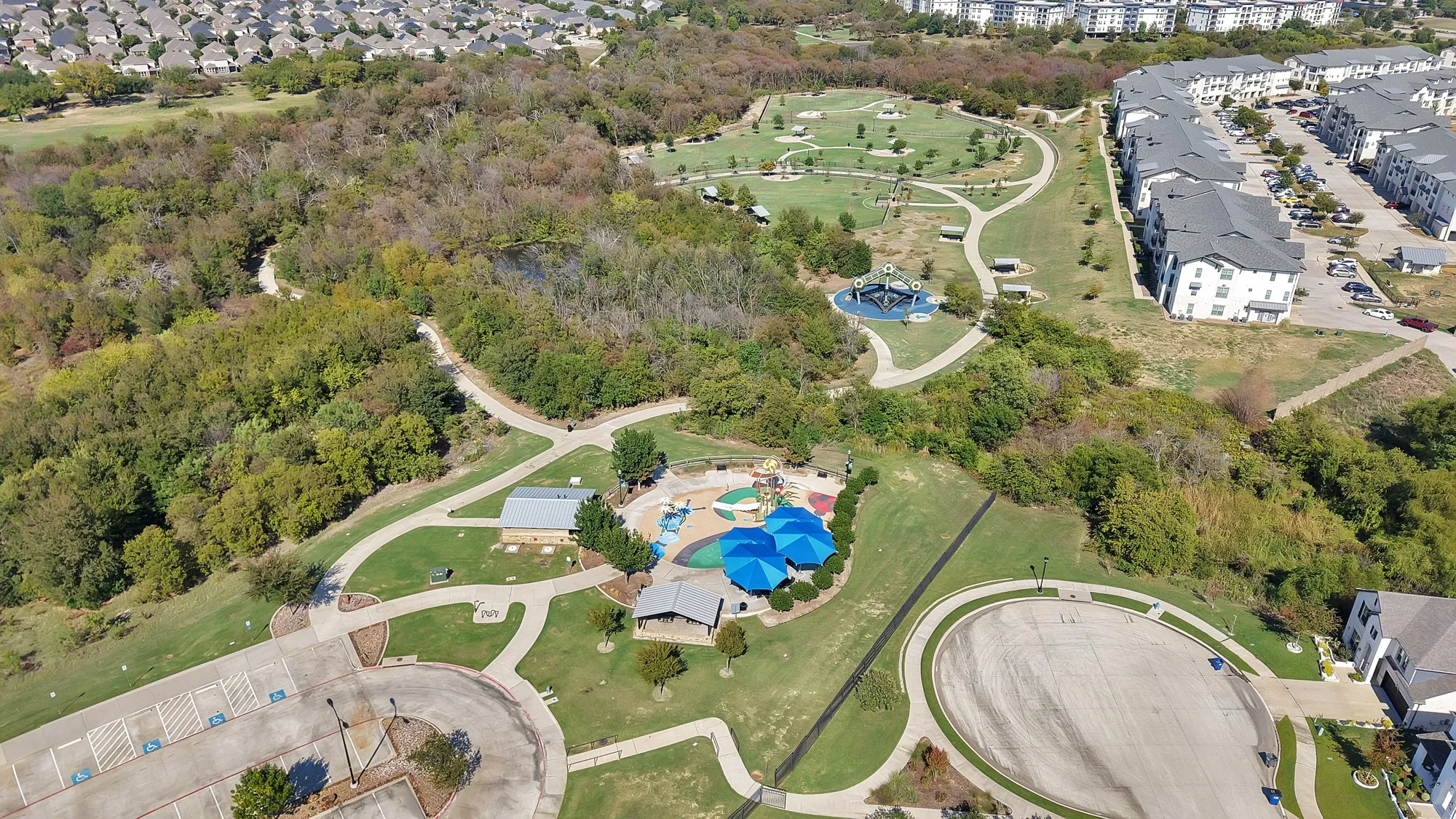 Single Family Residence For Sale in Denton County , 2425 Muirfield Drive, Little Elm, Texas 75036, 4 Bedroom, 4 Bathroom, 2 Garage spaces, 2,704 Sqft, built in 2021, mls#21408731, Real Estate Agent in Little Elm, Homes For Sale in Denton county, Homes For Sale in Little Elm, Realtor in Little Elm Texas, Real Estate Brokerage Independent Realty Texas, Luminita Cordes Realtor