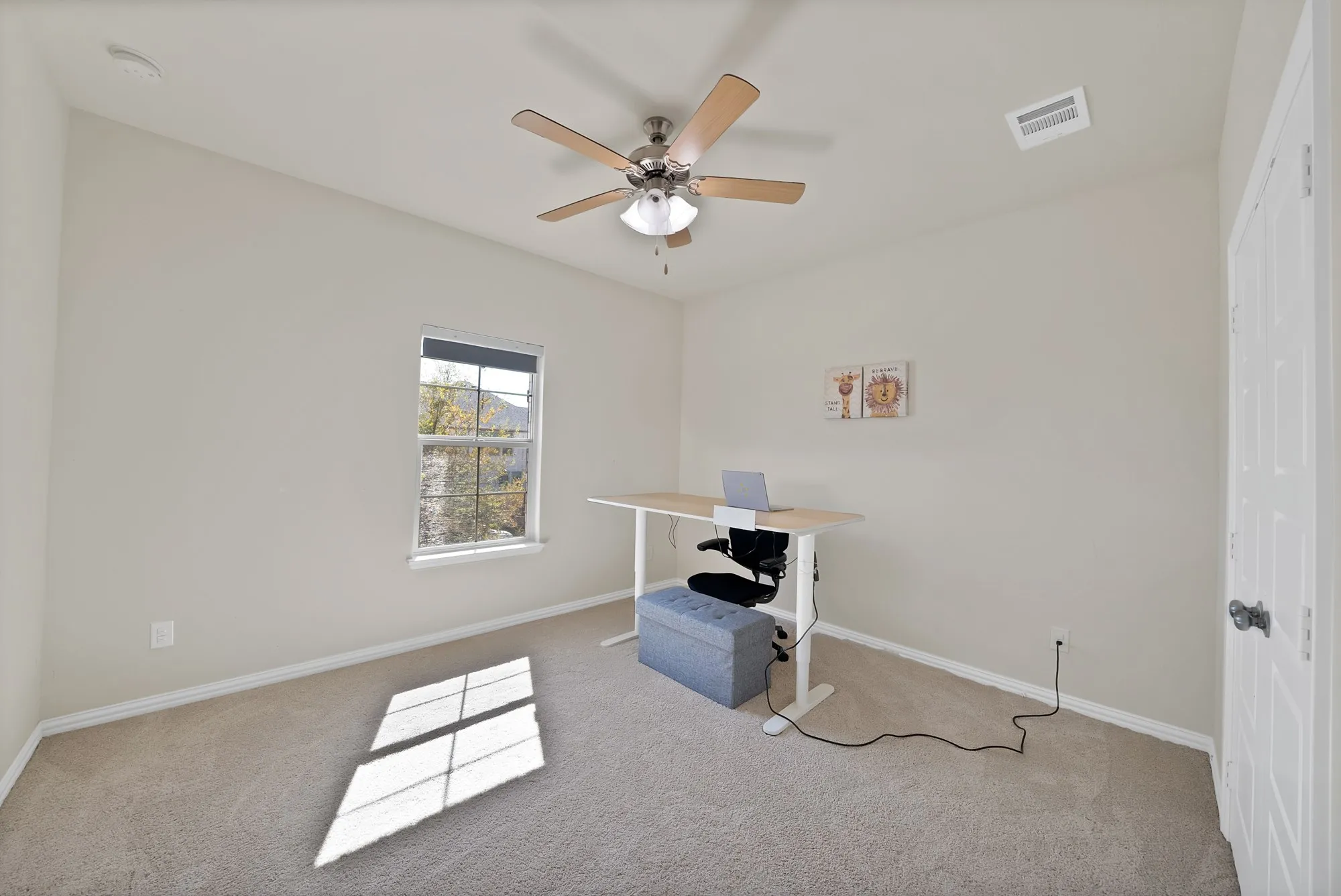Single Family Residence For Sale in Denton County , 2425 Muirfield Drive, Little Elm, Texas 75036, 4 Bedroom, 4 Bathroom, 2 Garage spaces, 2,704 Sqft, built in 2021, mls#21408731, Real Estate Agent in Little Elm, Homes For Sale in Denton county, Homes For Sale in Little Elm, Realtor in Little Elm Texas, Real Estate Brokerage Independent Realty Texas, Luminita Cordes Realtor