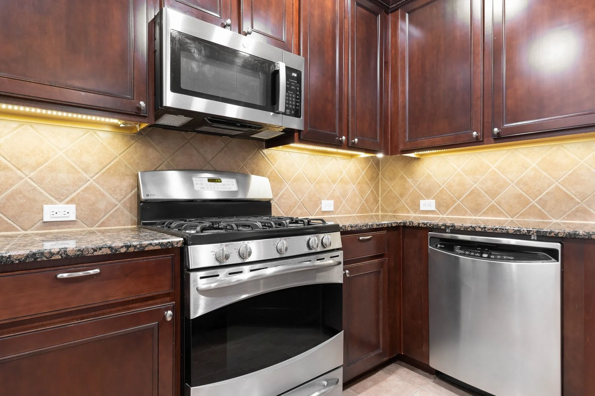 Open kitchen for easy entertaining.