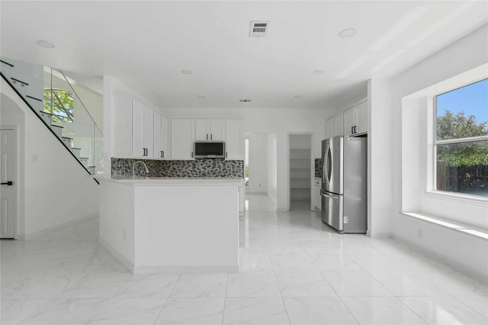 Single Family Residence For Rent in Collin County , 5001 Spicewood Drive, Mc Kinney, Texas 75070, 3 Bedroom, 3 Bathroom, 2 Garage spaces, 2,392 Sqft, built in 2002, mls#21407836, Real Estate Agent in Mc Kinney, Homes For Rent in Collin county, Homes For Rent in Mc Kinney, Realtor in Mc Kinney Texas, Real Estate Brokerage Independent Realty Texas, Luminita Cordes Realtor