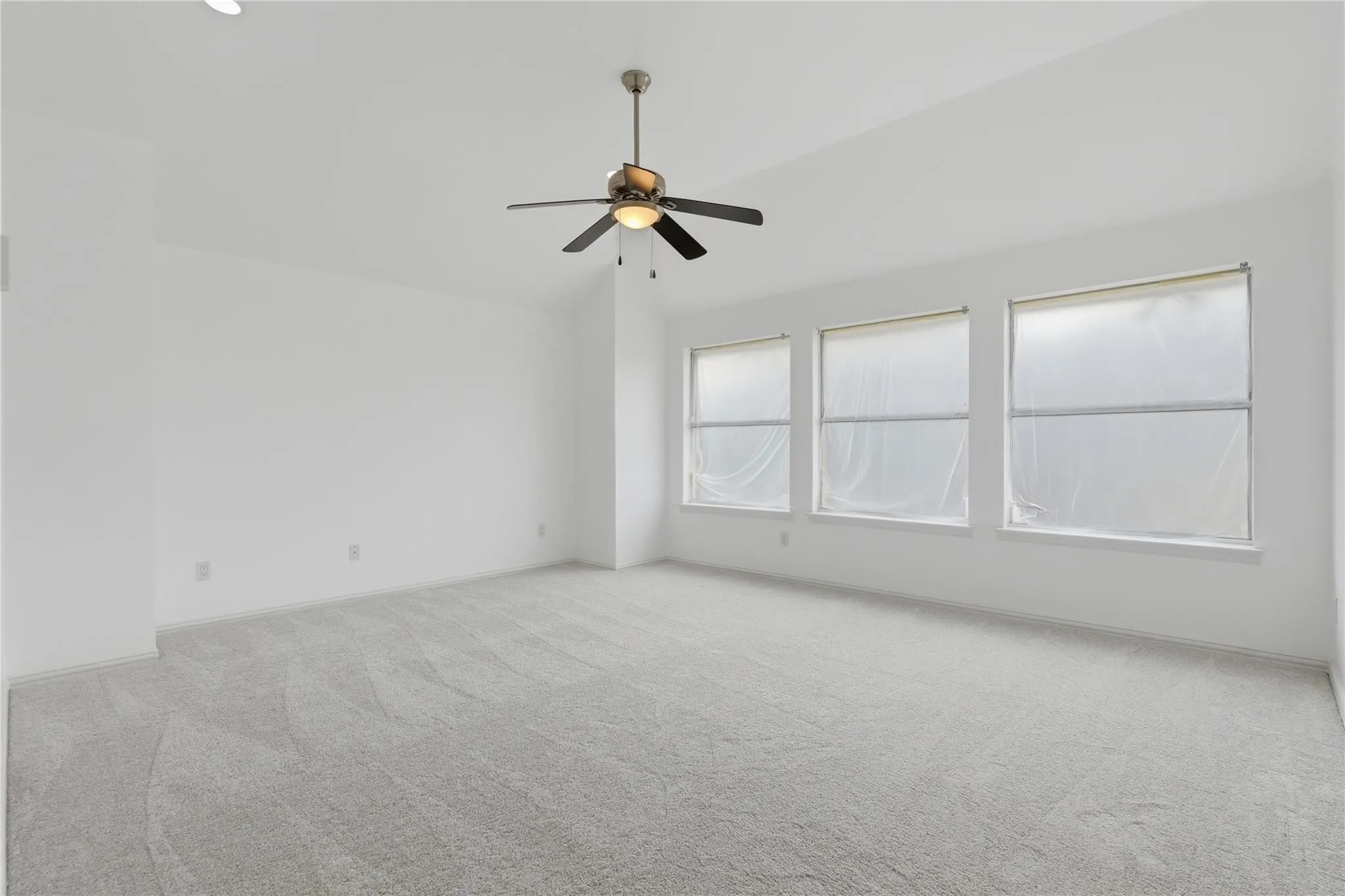 Single Family Residence For Rent in Collin County , 5001 Spicewood Drive, Mc Kinney, Texas 75070, 3 Bedroom, 3 Bathroom, 2 Garage spaces, 2,392 Sqft, built in 2002, mls#21407836, Real Estate Agent in Mc Kinney, Homes For Rent in Collin county, Homes For Rent in Mc Kinney, Realtor in Mc Kinney Texas, Real Estate Brokerage Independent Realty Texas, Luminita Cordes Realtor
