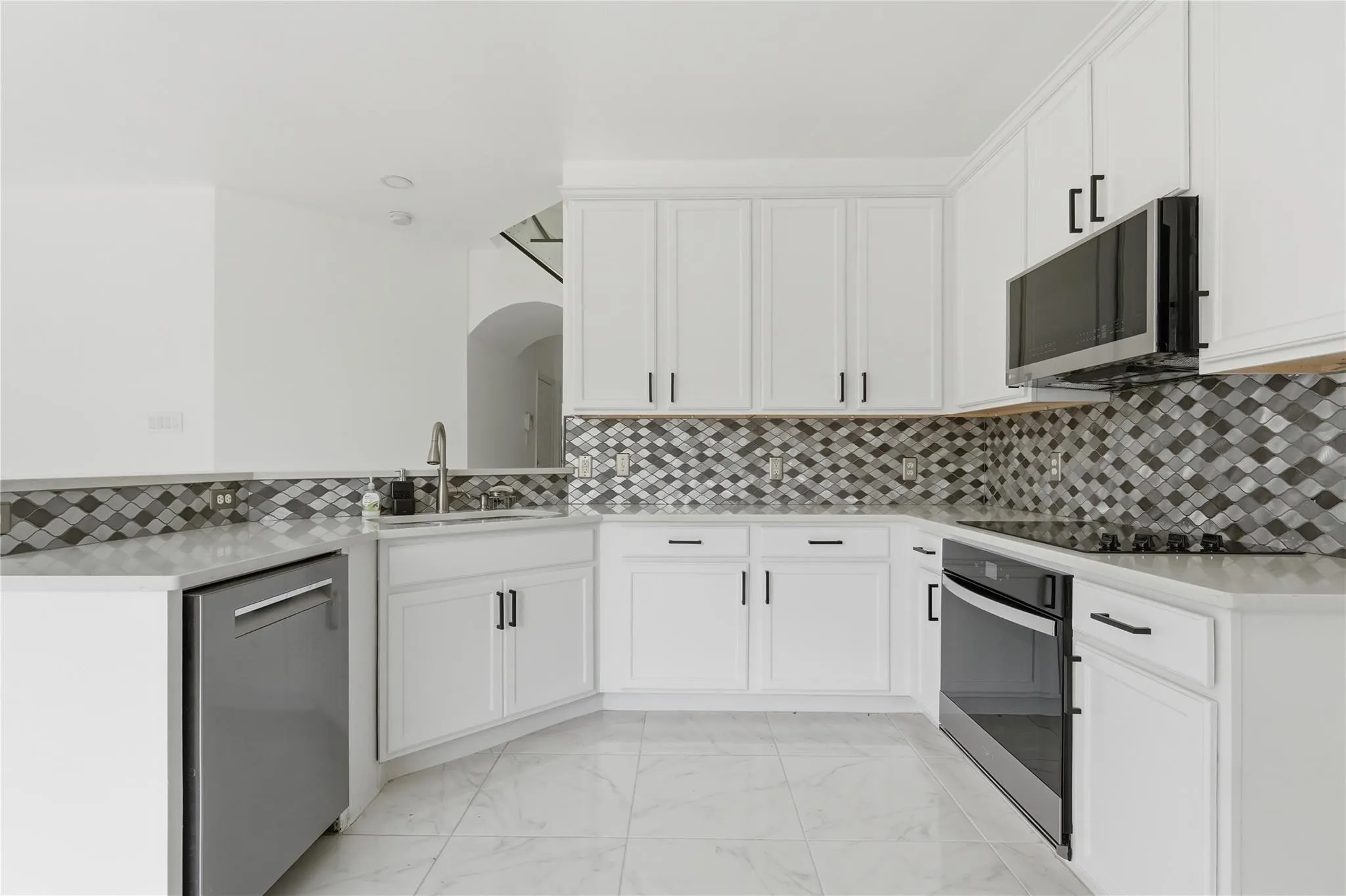 Single Family Residence For Rent in Collin County , 5001 Spicewood Drive, Mc Kinney, Texas 75070, 3 Bedroom, 3 Bathroom, 2 Garage spaces, 2,392 Sqft, built in 2002, mls#21407836, Real Estate Agent in Mc Kinney, Homes For Rent in Collin county, Homes For Rent in Mc Kinney, Realtor in Mc Kinney Texas, Real Estate Brokerage Independent Realty Texas, Luminita Cordes Realtor
