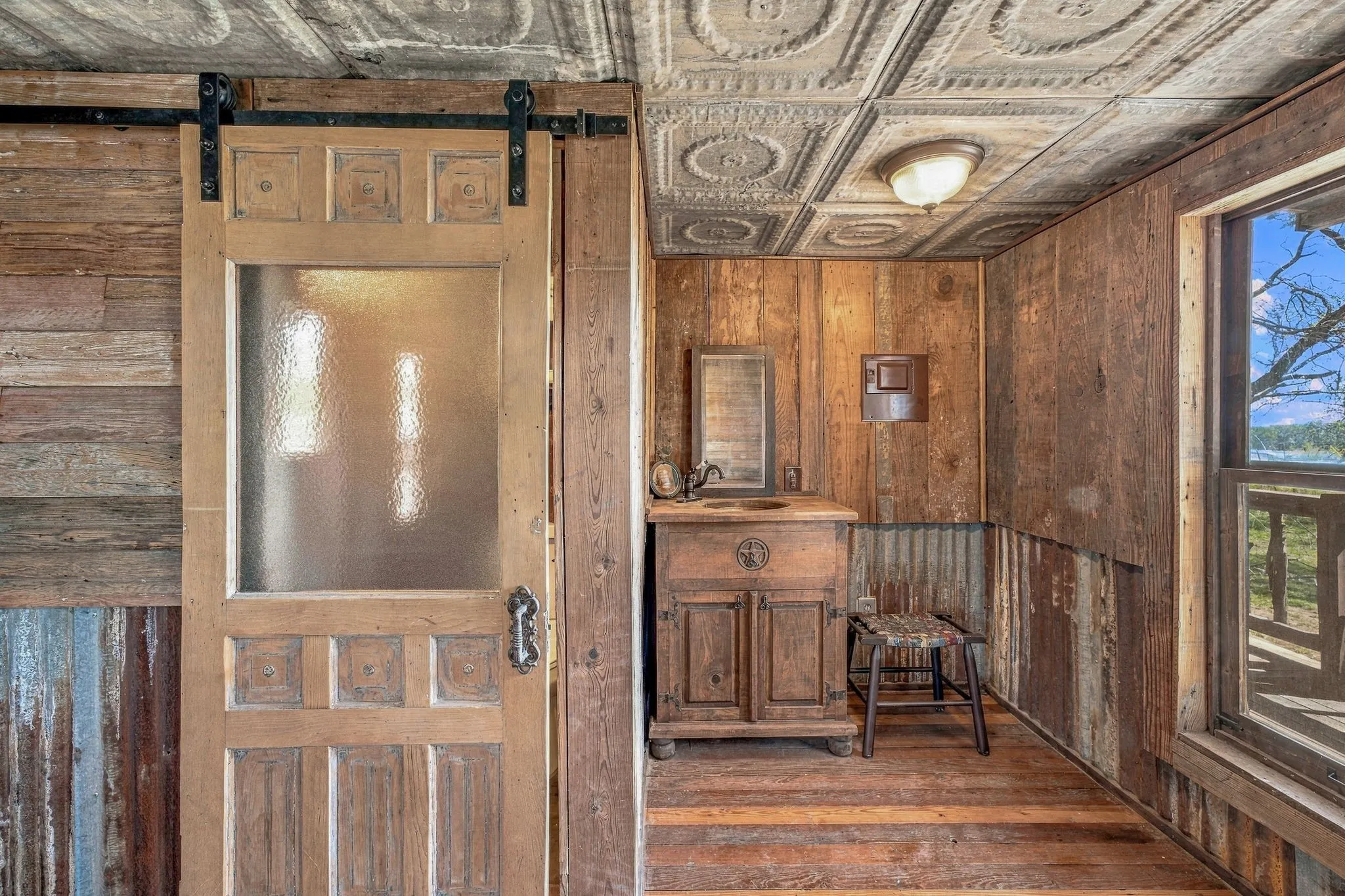 Wood Cabin Bathroom and Kitchenette