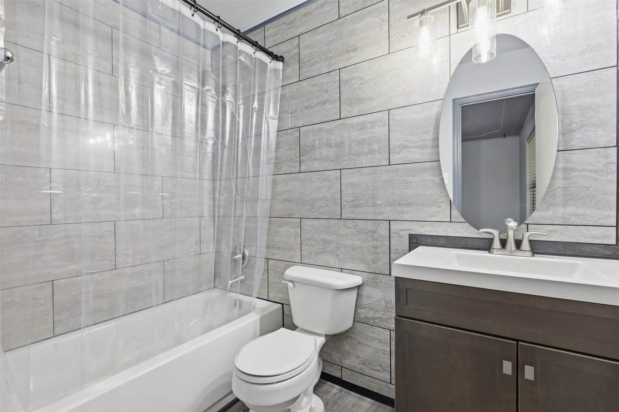 Single Family Residence For Sale in Johnson County , 1309 Berry Drive, Cleburne, Texas 76033, 4 Bedroom, 2 Bathroom, 1 Garage spaces, 1,483 Sqft, built in 1983, mls#21408737, Real Estate Agent in Cleburne, Homes For Sale in Johnson county, Homes For Sale in Cleburne, Realtor in Cleburne Texas, Real Estate Brokerage Independent Realty Texas, Luminita Cordes Realtor