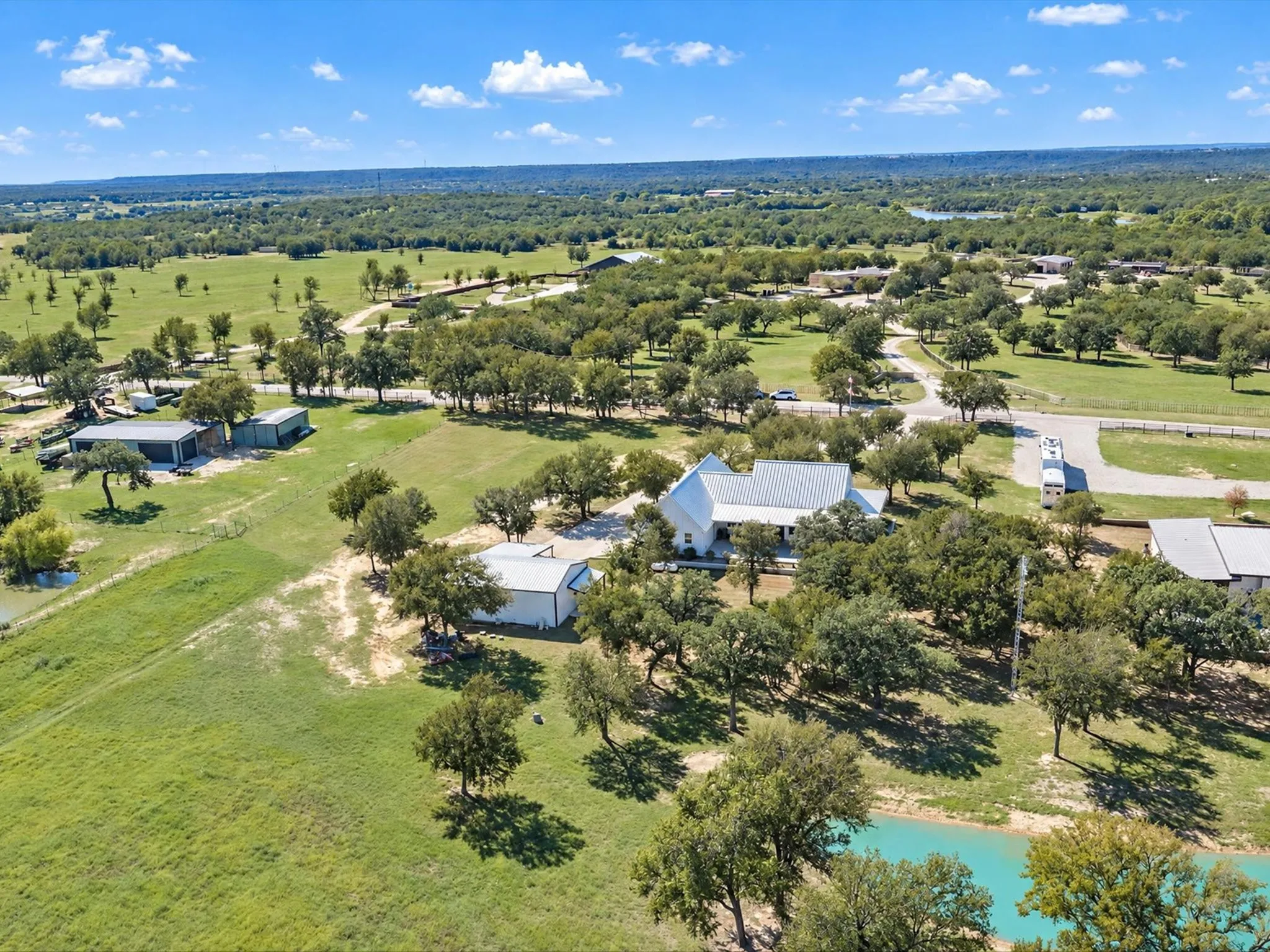 Single Family Residence For Sale in Parker County , 2111 Cool Junction, Millsap, Texas 76066, 4 Bedroom, 5 Bathroom, 2 Garage spaces, 2,380 Sqft, built in 2021, mls#21407482, Real Estate Agent in Millsap, Homes For Sale in Parker county, Homes For Sale in Millsap, Realtor in Millsap Texas, Real Estate Brokerage Independent Realty Texas, Luminita Cordes Realtor