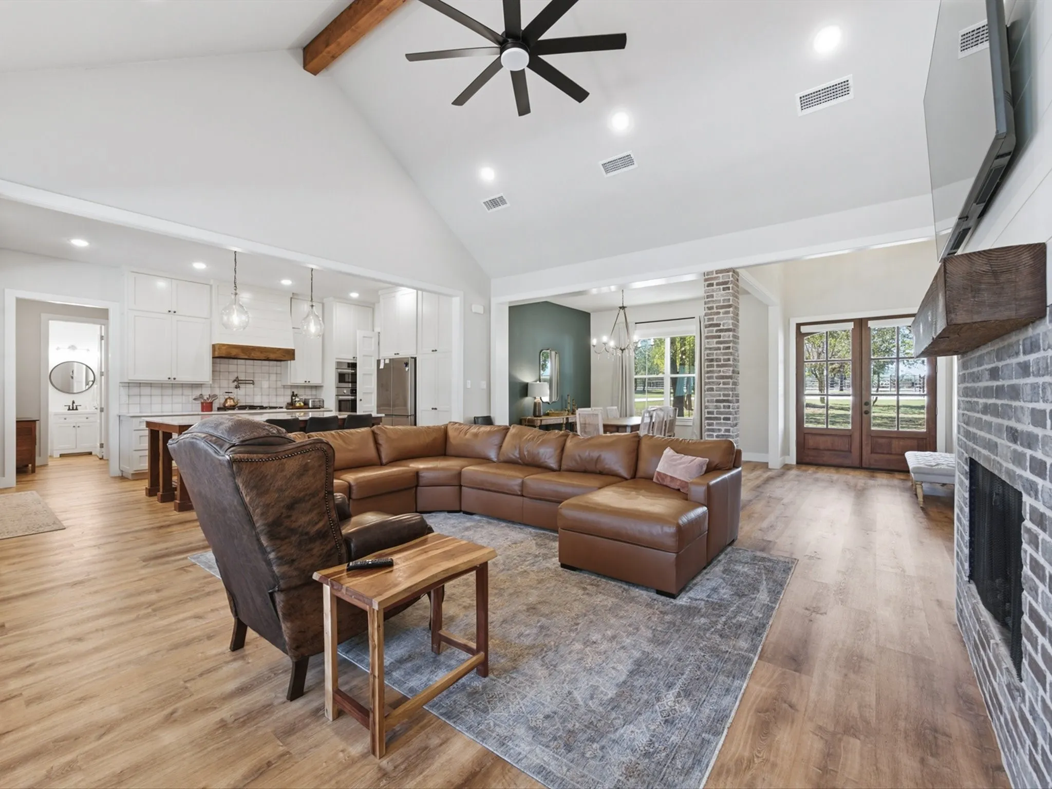 Single Family Residence For Sale in Parker County , 2111 Cool Junction, Millsap, Texas 76066, 4 Bedroom, 5 Bathroom, 2 Garage spaces, 2,380 Sqft, built in 2021, mls#21407482, Real Estate Agent in Millsap, Homes For Sale in Parker county, Homes For Sale in Millsap, Realtor in Millsap Texas, Real Estate Brokerage Independent Realty Texas, Luminita Cordes Realtor
