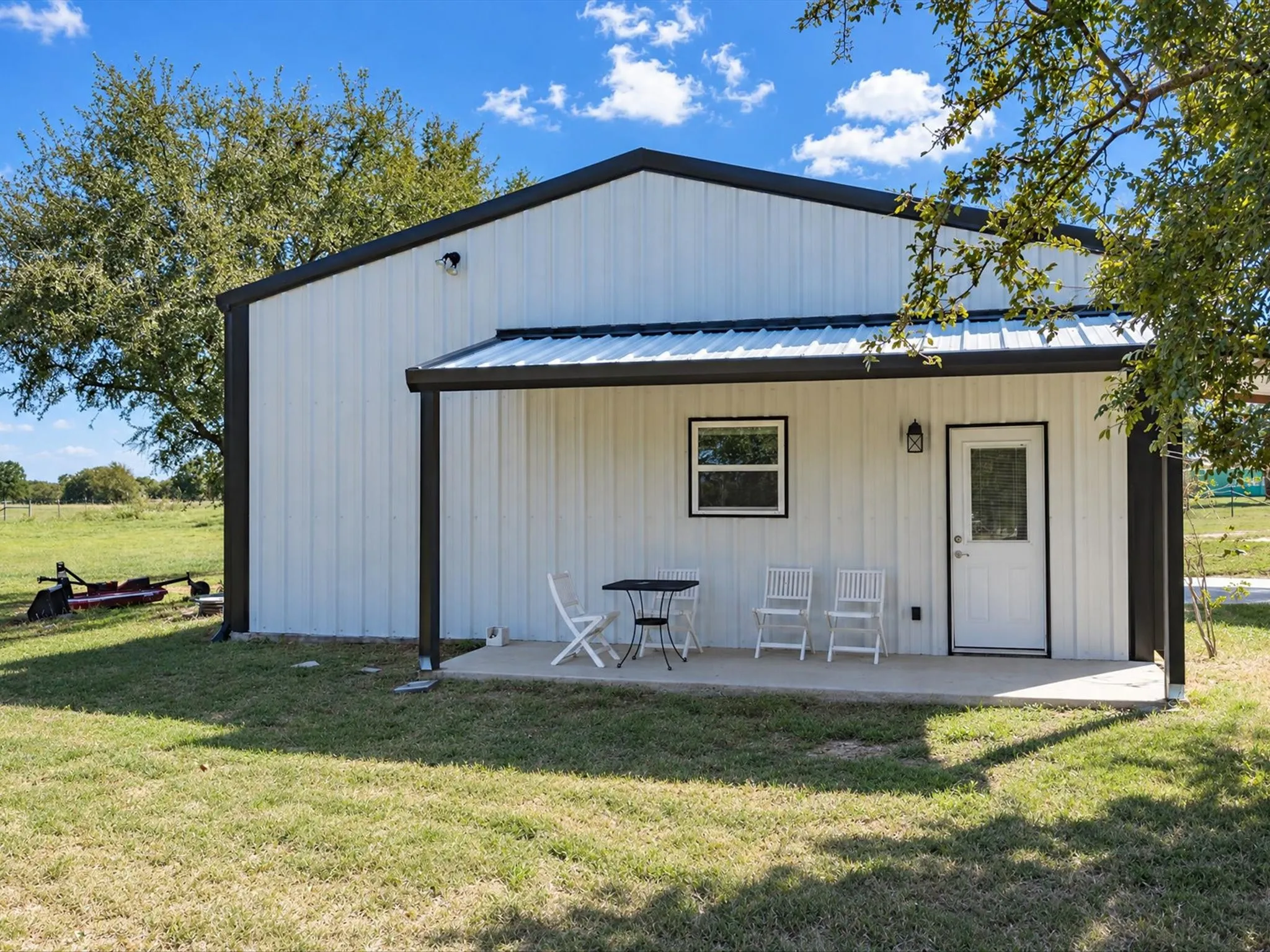 Single Family Residence For Sale in Parker County , 2111 Cool Junction, Millsap, Texas 76066, 4 Bedroom, 5 Bathroom, 2 Garage spaces, 2,380 Sqft, built in 2021, mls#21407482, Real Estate Agent in Millsap, Homes For Sale in Parker county, Homes For Sale in Millsap, Realtor in Millsap Texas, Real Estate Brokerage Independent Realty Texas, Luminita Cordes Realtor
