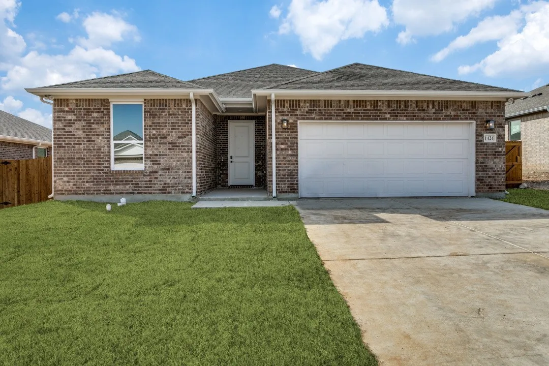 Single Family Residence For Rent in Johnson County , 1426 Brushy Creek Drive, Cleburne, Texas 76033, 4 Bedroom, 2 Bathroom, 2 Garage spaces, 1,676 Sqft, built in 2026, mls#21408753, Real Estate Agent in Cleburne, Homes For Rent in Johnson county, Homes For Rent in Cleburne, Realtor in Cleburne Texas, Real Estate Brokerage Independent Realty Texas, Luminita Cordes Realtor