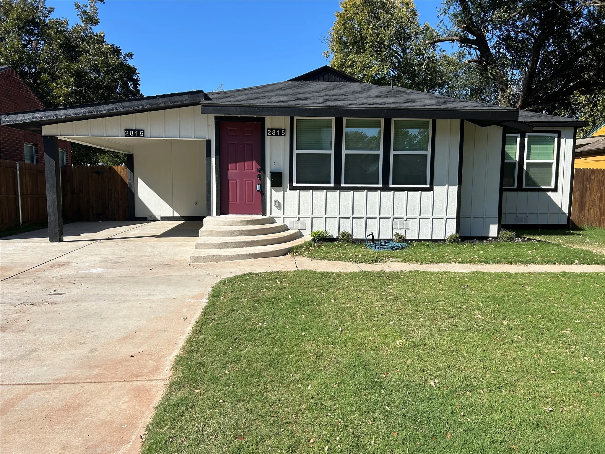 Single Family Residence For Rent in Dallas County , 2815 Hedgerow Drive, Dallas, Texas 75235, 4 Bedroom, 4 Bathroom, 1 Garage spaces, 1,860 Sqft, built in 1946, mls#21408758, Real Estate Agent in Dallas, Homes For Rent in Dallas county, Homes For Rent in Dallas, Realtor in Dallas Texas, Real Estate Brokerage Independent Realty Texas, Luminita Cordes Realtor