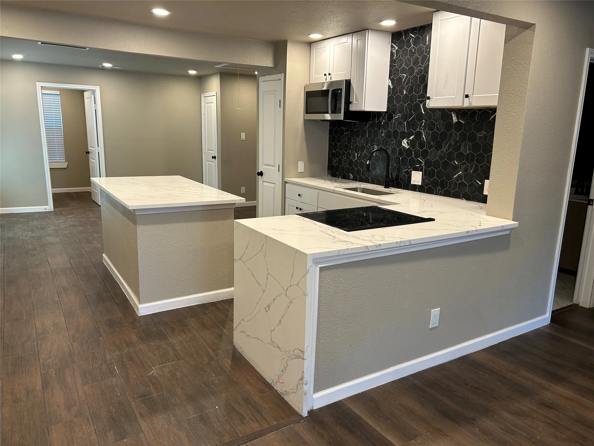Single Family Residence For Rent in Dallas County , 2815 Hedgerow Drive, Dallas, Texas 75235, 4 Bedroom, 4 Bathroom, 1 Garage spaces, 1,860 Sqft, built in 1946, mls#21408758, Real Estate Agent in Dallas, Homes For Rent in Dallas county, Homes For Rent in Dallas, Realtor in Dallas Texas, Real Estate Brokerage Independent Realty Texas, Luminita Cordes Realtor