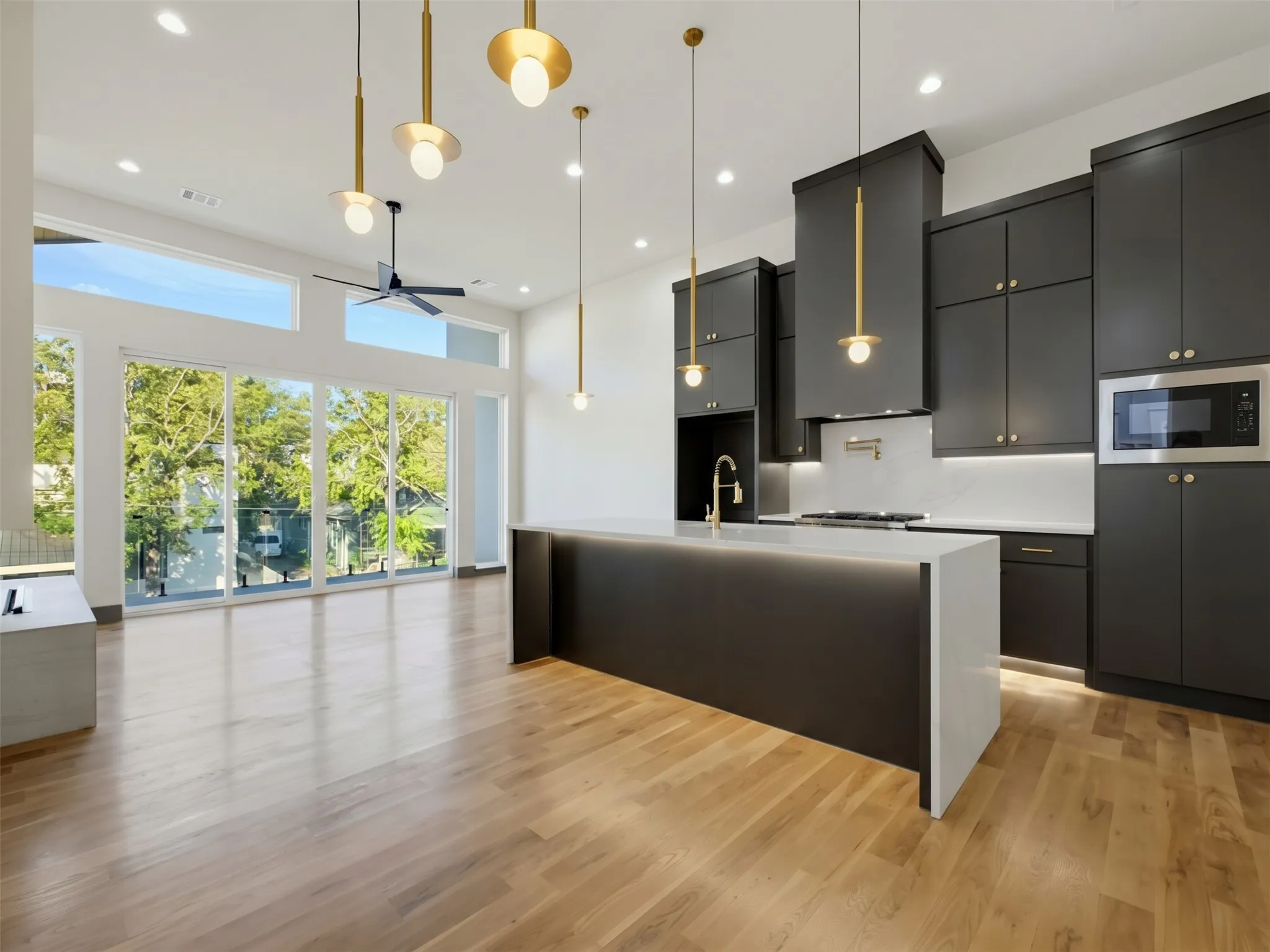 414 - dining area