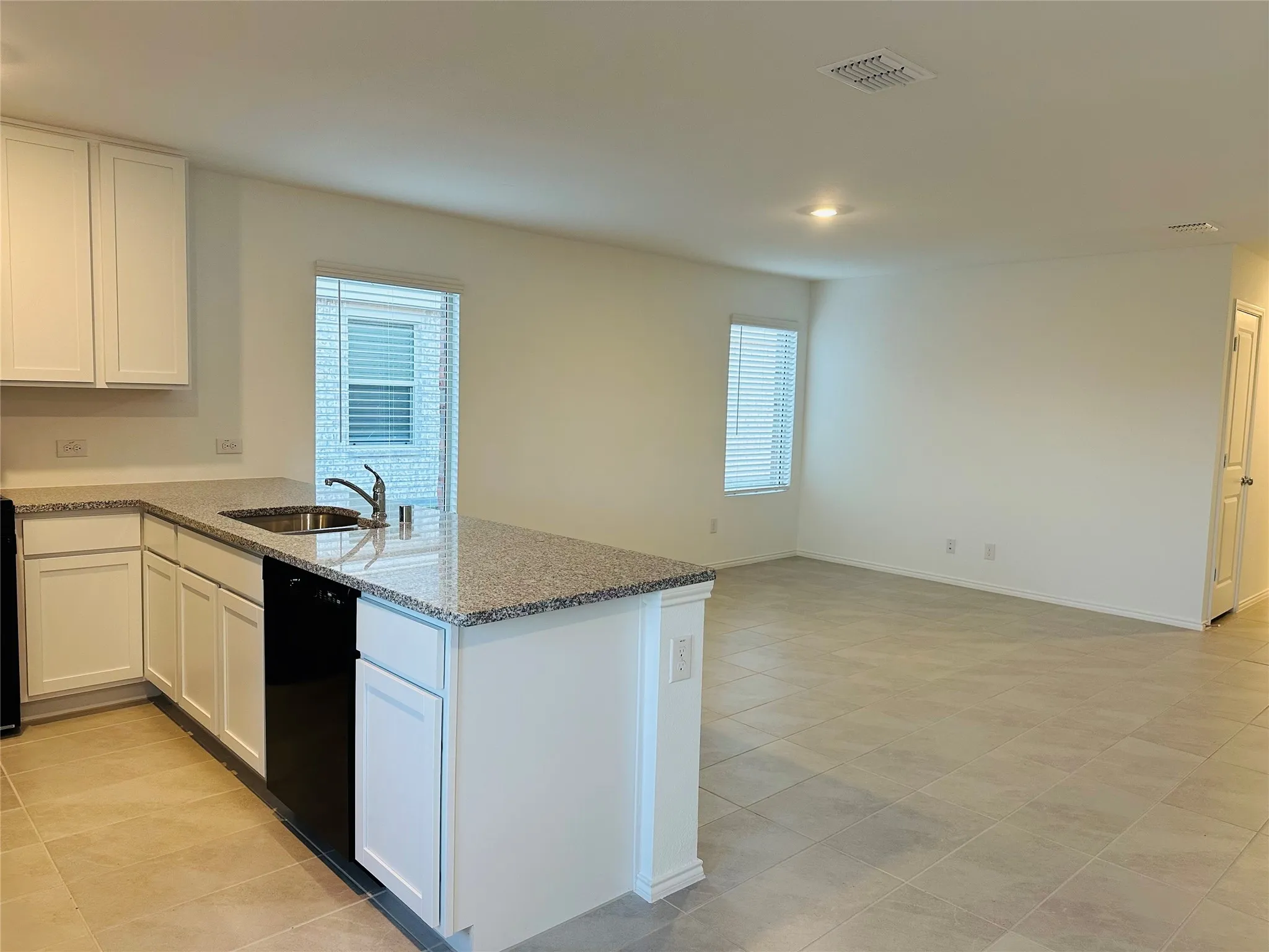 Single Family Residence For Rent in Denton County , 1549 Vattier Street, Little Elm, Texas 75068, 3 Bedroom, 2 Bathroom, 2 Garage spaces, 1,302 Sqft, built in 2023, mls#21408745, Real Estate Agent in Little Elm, Homes For Rent in Denton county, Homes For Rent in Little Elm, Realtor in Little Elm Texas, Real Estate Brokerage Independent Realty Texas, Luminita Cordes Realtor