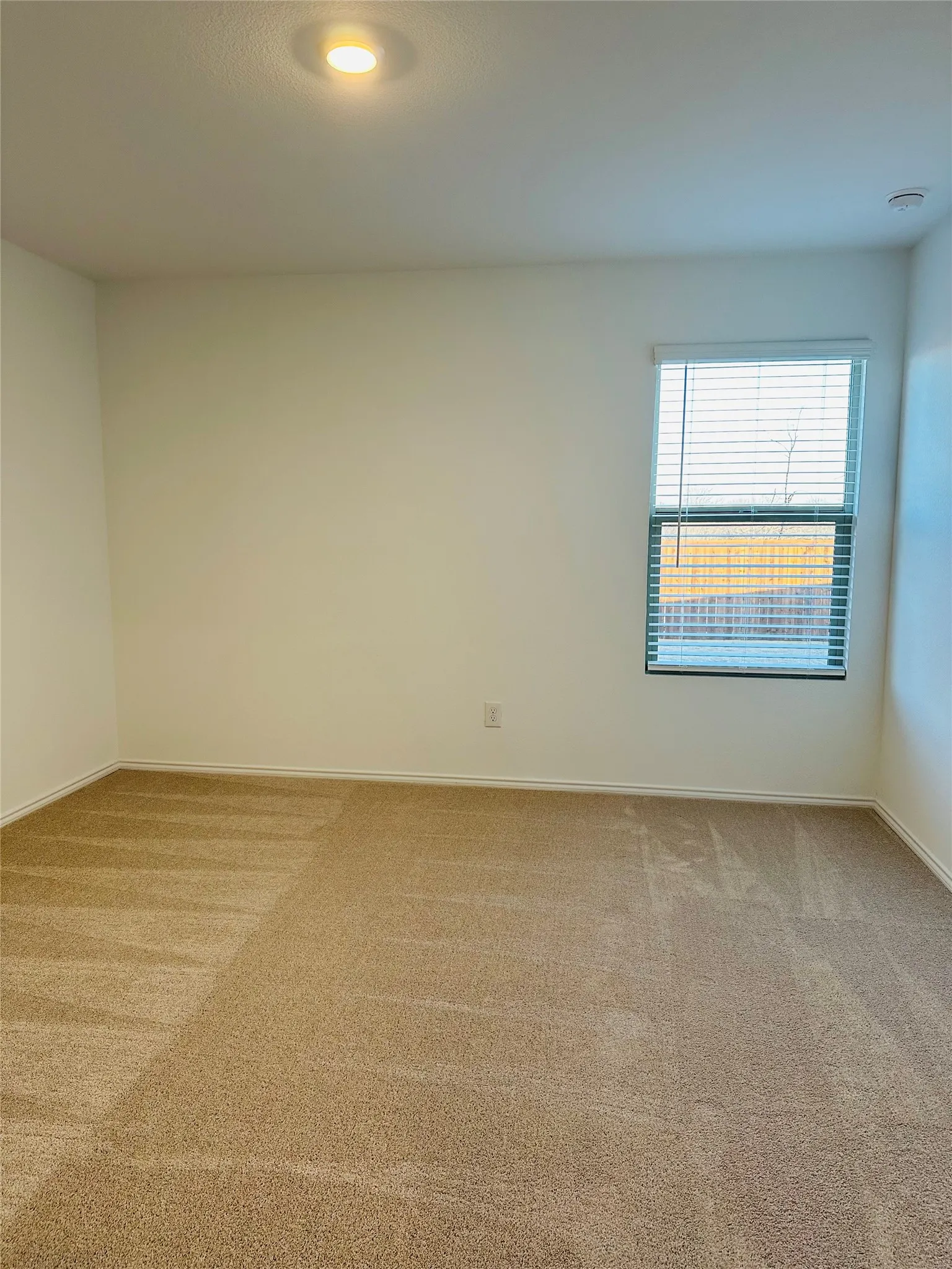 Single Family Residence For Rent in Denton County , 1549 Vattier Street, Little Elm, Texas 75068, 3 Bedroom, 2 Bathroom, 2 Garage spaces, 1,302 Sqft, built in 2023, mls#21408745, Real Estate Agent in Little Elm, Homes For Rent in Denton county, Homes For Rent in Little Elm, Realtor in Little Elm Texas, Real Estate Brokerage Independent Realty Texas, Luminita Cordes Realtor