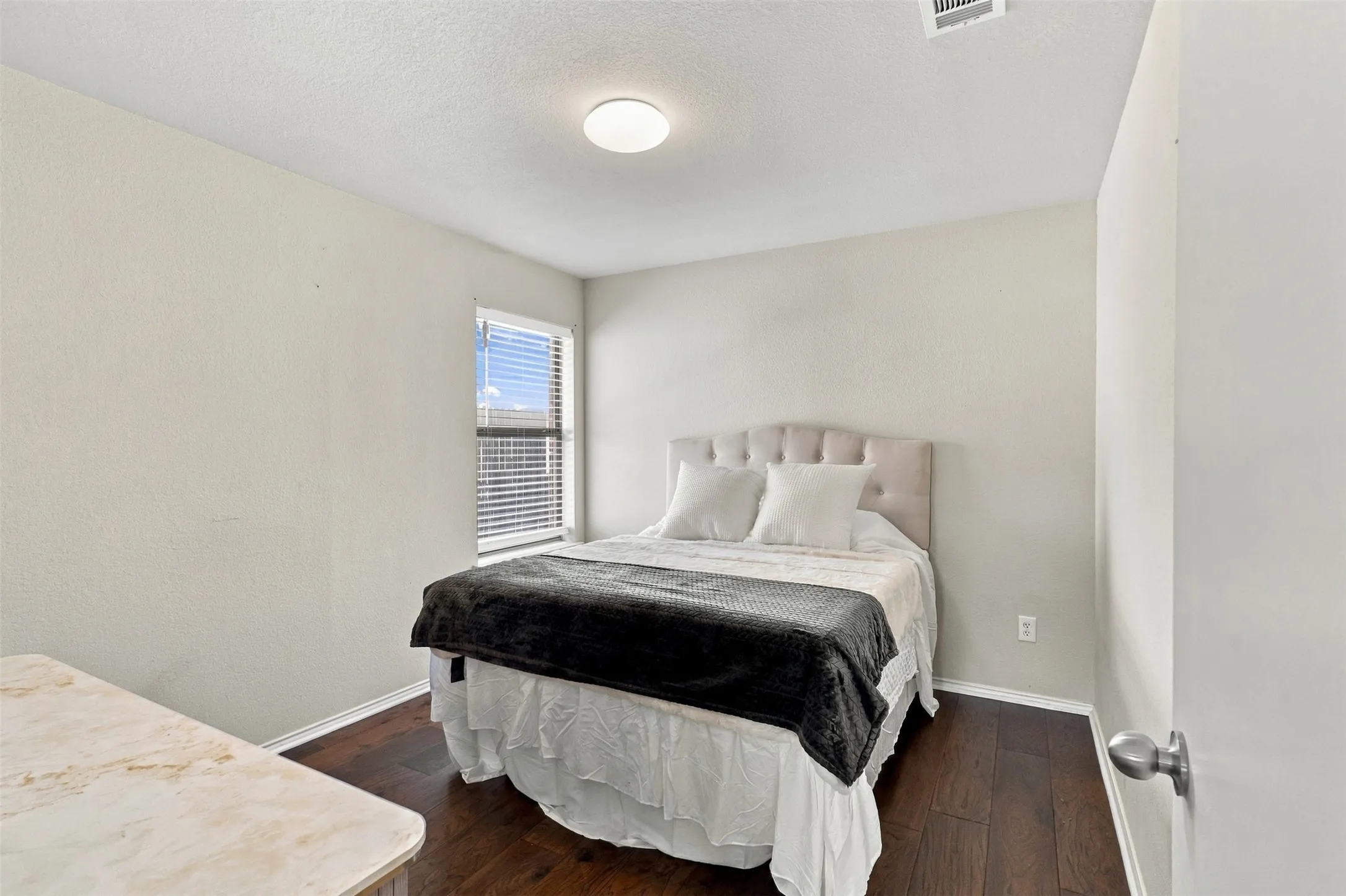Single Family Residence For Sale in Tarrant County , 2325 Wakecrest Drive, Fort Worth, Texas 76108, 3 Bedroom, 2 Bathroom, 2 Garage spaces, 1,625 Sqft, built in 2008, mls#21408726, Real Estate Agent in Fort Worth, Homes For Sale in Tarrant county, Homes For Sale in Fort Worth, Realtor in Fort Worth Texas, Real Estate Brokerage Independent Realty Texas, Luminita Cordes Realtor