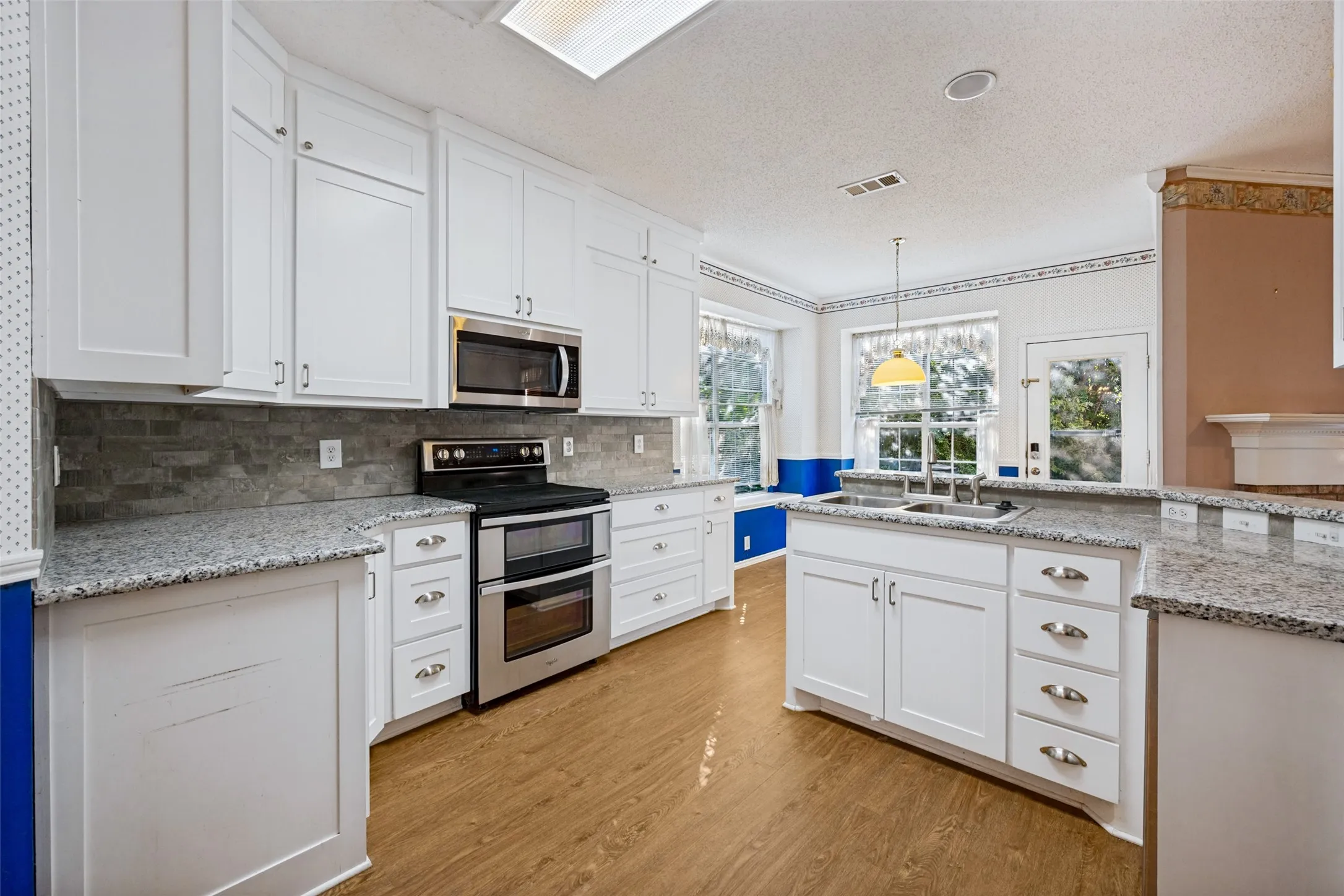 Single Family Residence For Sale in Tarrant County , 8043 Southern Pine Way, Fort Worth, Texas 76123, 4 Bedroom, 2 Bathroom, 2 Garage spaces, 3,123 Sqft, built in 1999, mls#21408772, Real Estate Agent in Fort Worth, Homes For Sale in Tarrant county, Homes For Sale in Fort Worth, Realtor in Fort Worth Texas, Real Estate Brokerage Independent Realty Texas, Luminita Cordes Realtor