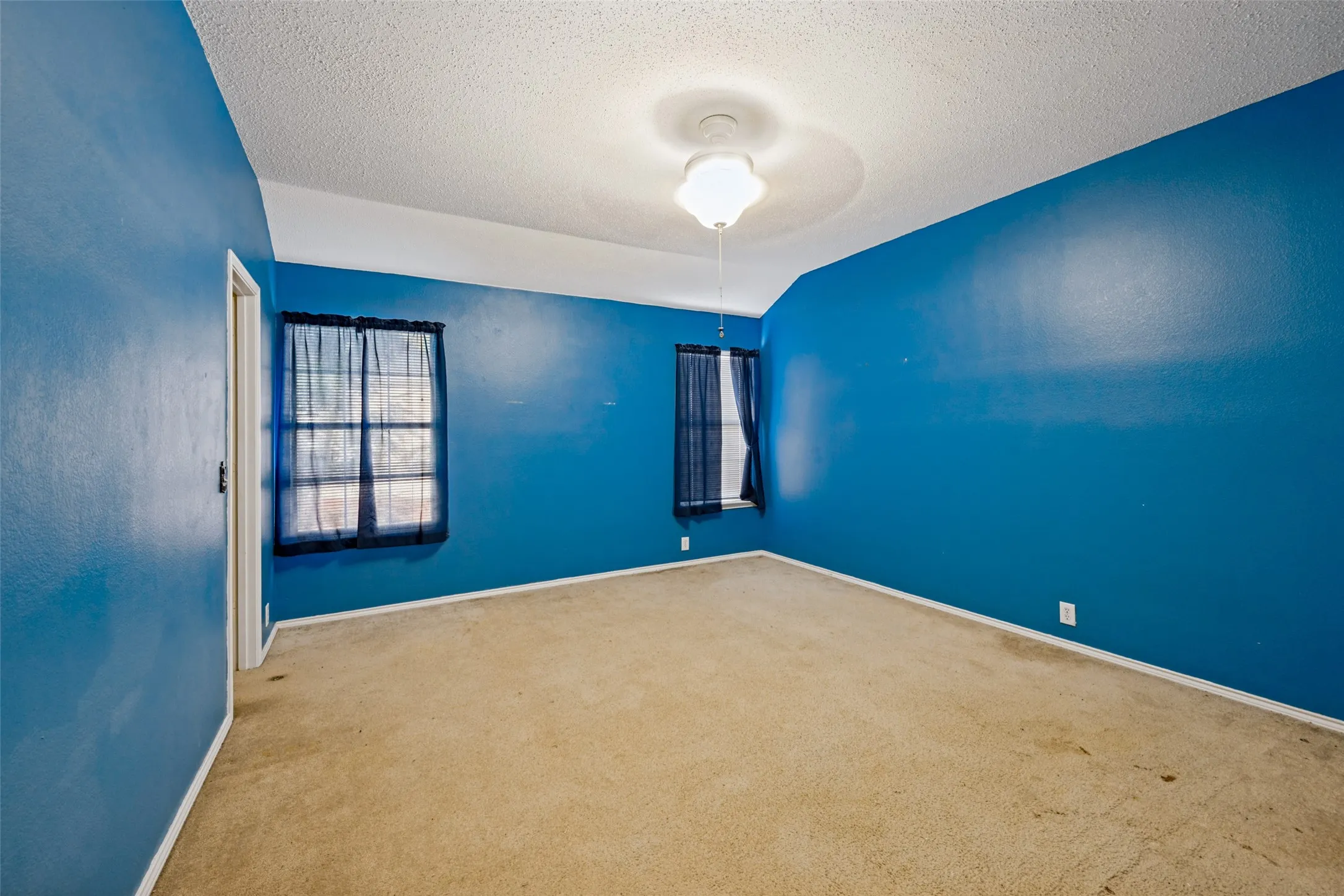 Single Family Residence For Sale in Tarrant County , 8043 Southern Pine Way, Fort Worth, Texas 76123, 4 Bedroom, 2 Bathroom, 2 Garage spaces, 3,123 Sqft, built in 1999, mls#21408772, Real Estate Agent in Fort Worth, Homes For Sale in Tarrant county, Homes For Sale in Fort Worth, Realtor in Fort Worth Texas, Real Estate Brokerage Independent Realty Texas, Luminita Cordes Realtor