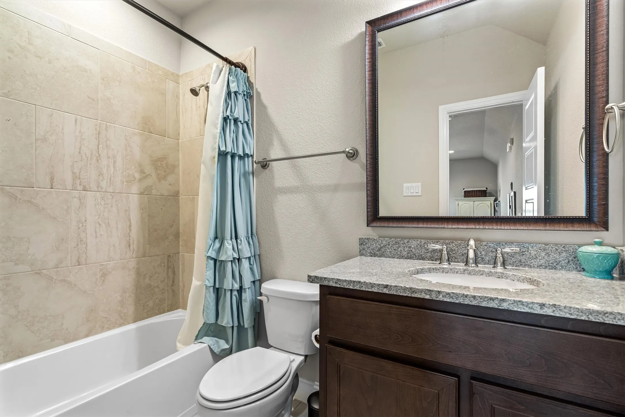 Single Family Residence For Sale in Denton County , 1008 10th Street, Argyle, Texas 76226, 3 Bedroom, 3 Bathroom, 2 Garage spaces, 2,264 Sqft, built in 2018, mls#21408730, Real Estate Agent in Argyle, Homes For Sale in Denton county, Homes For Sale in Argyle, Realtor in Argyle Texas, Real Estate Brokerage Independent Realty Texas, Luminita Cordes Realtor