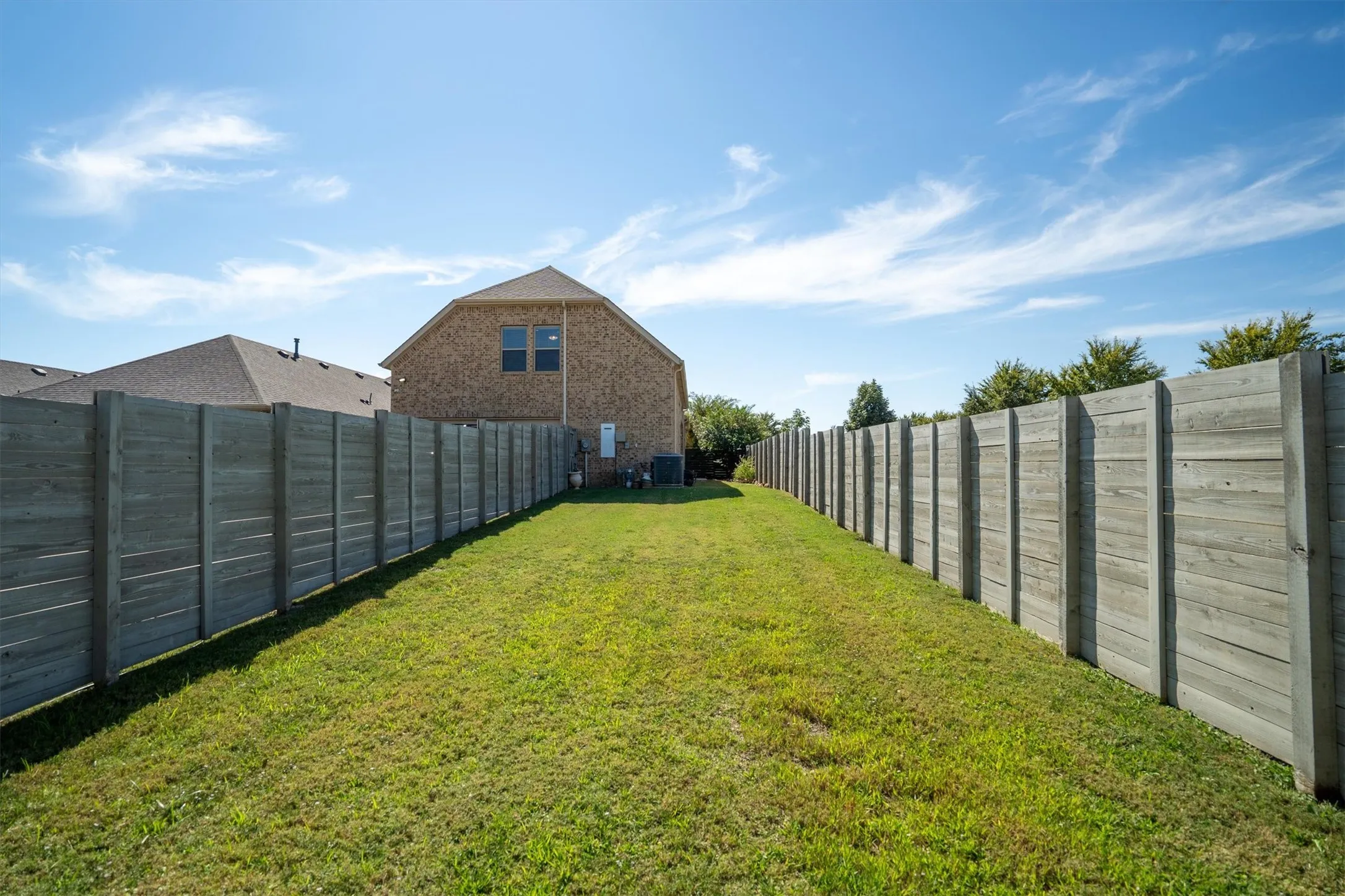 Single Family Residence For Sale in Denton County , 1008 10th Street, Argyle, Texas 76226, 3 Bedroom, 3 Bathroom, 2 Garage spaces, 2,264 Sqft, built in 2018, mls#21408730, Real Estate Agent in Argyle, Homes For Sale in Denton county, Homes For Sale in Argyle, Realtor in Argyle Texas, Real Estate Brokerage Independent Realty Texas, Luminita Cordes Realtor